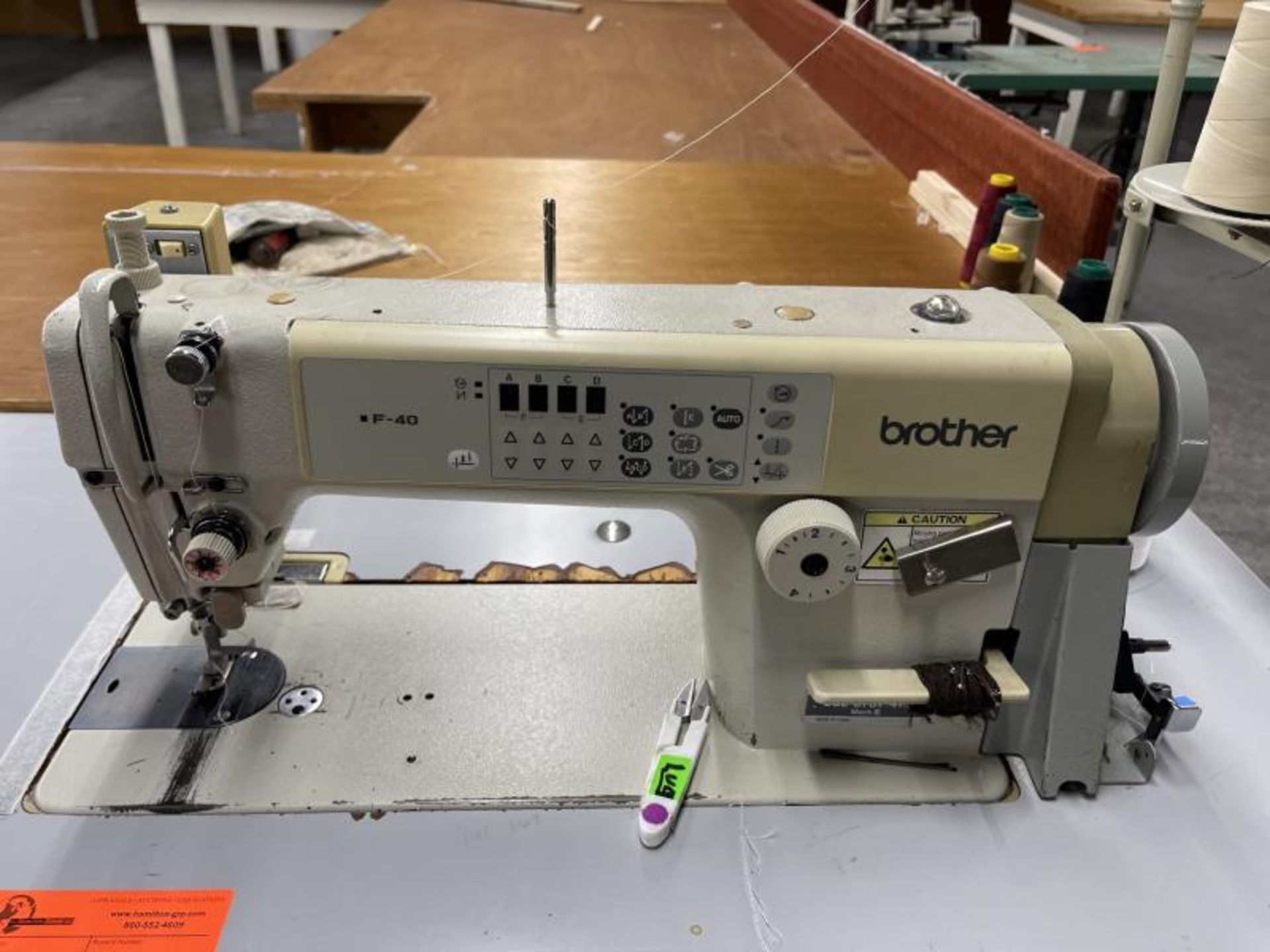 Brother Sewing Machine Mark III M: DB2-B737-413 SN: F8004833 - Image 3 of 7