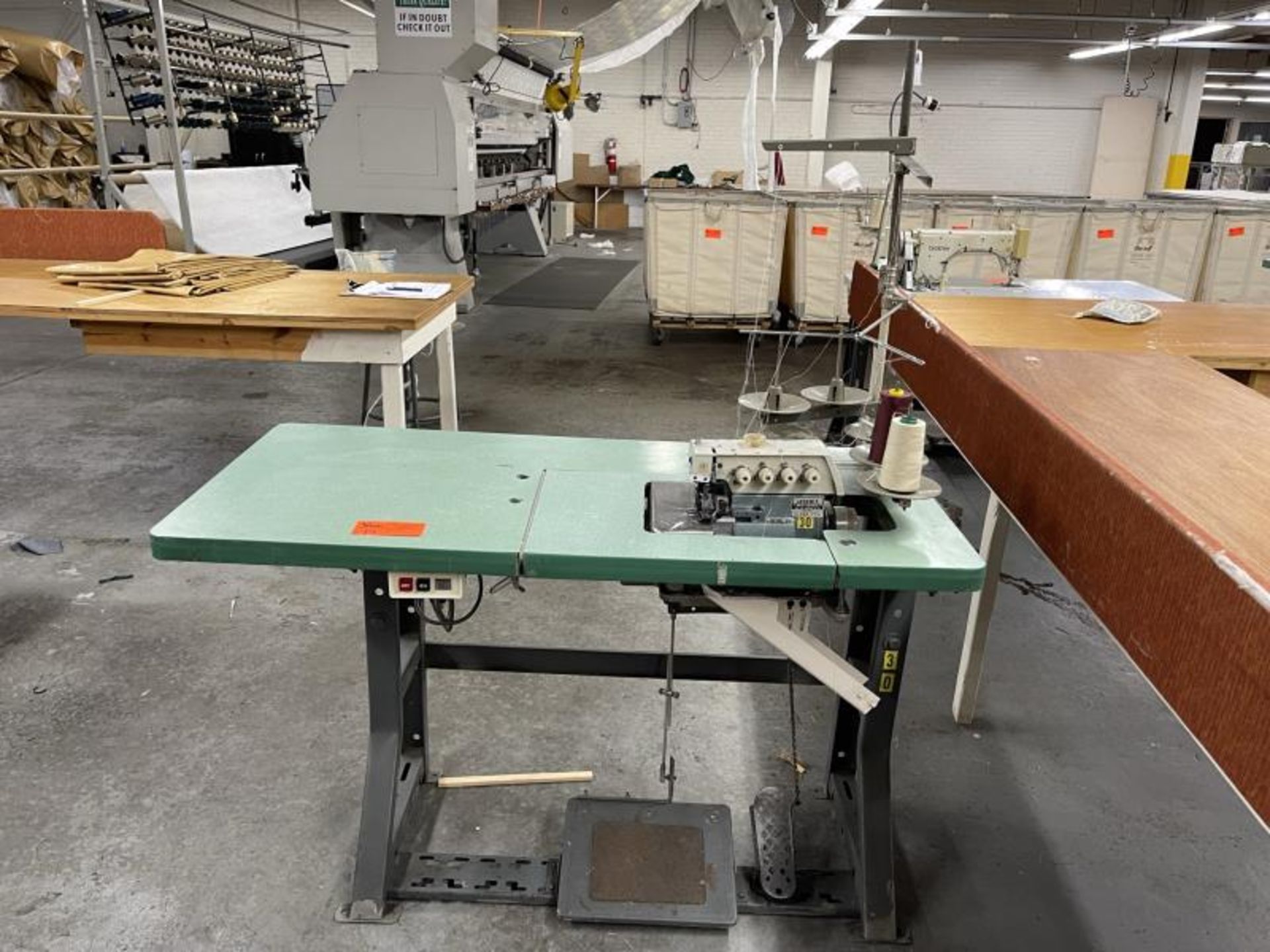 Juki Sewing Machine M: MO-1516G SN: CLASS-FF6