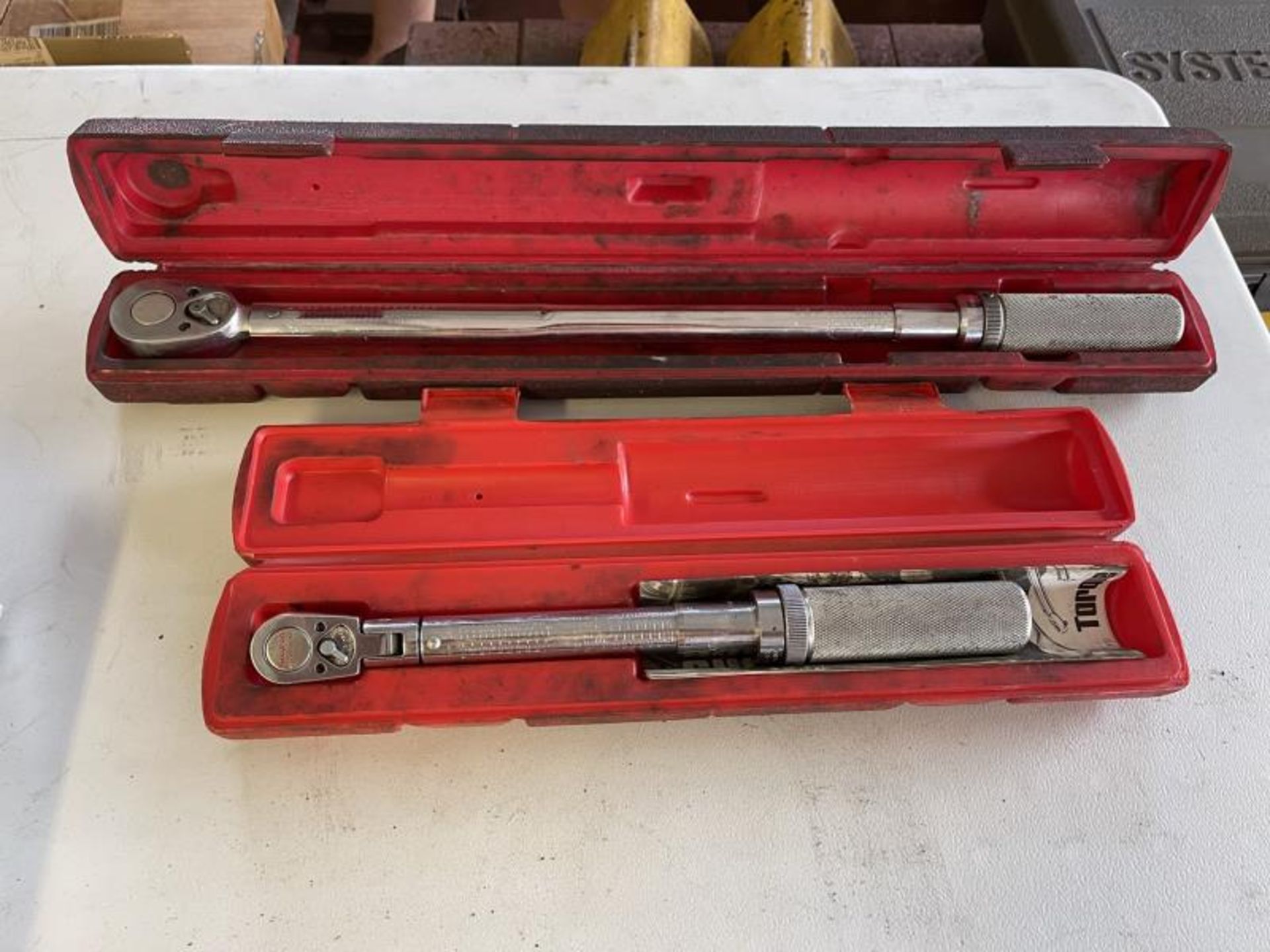 Lot of (2) Snap-On Torque Wrench; M: JFR275E & QJR-3200B