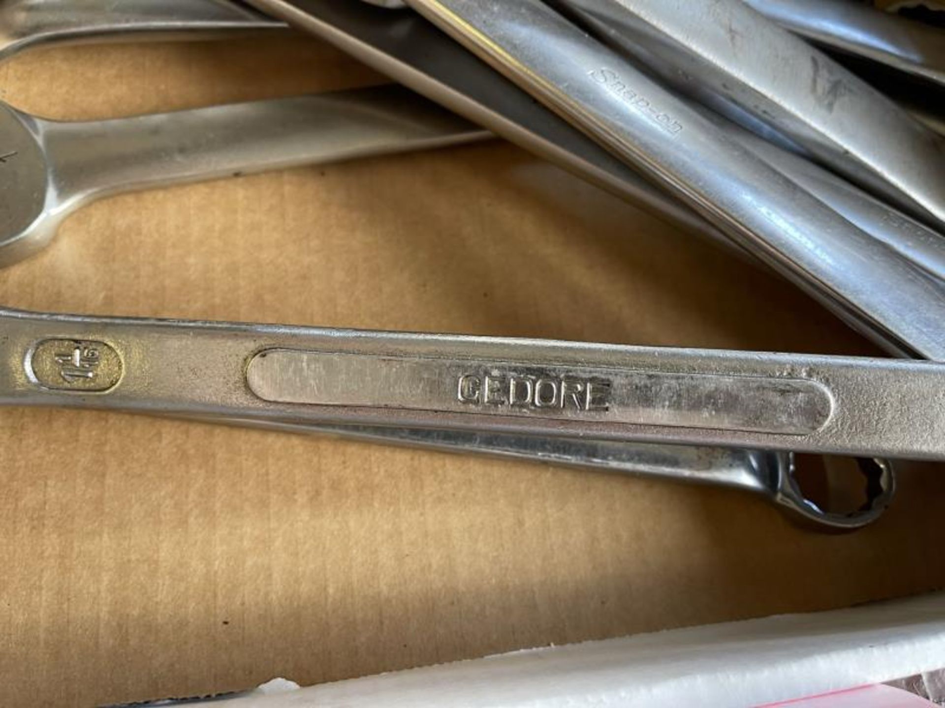 Large Box Lot: Snap-On Wrench, (1) 1 5/8 Wrench New Britian, (1) 1 1/16 Gendore - Image 6 of 6