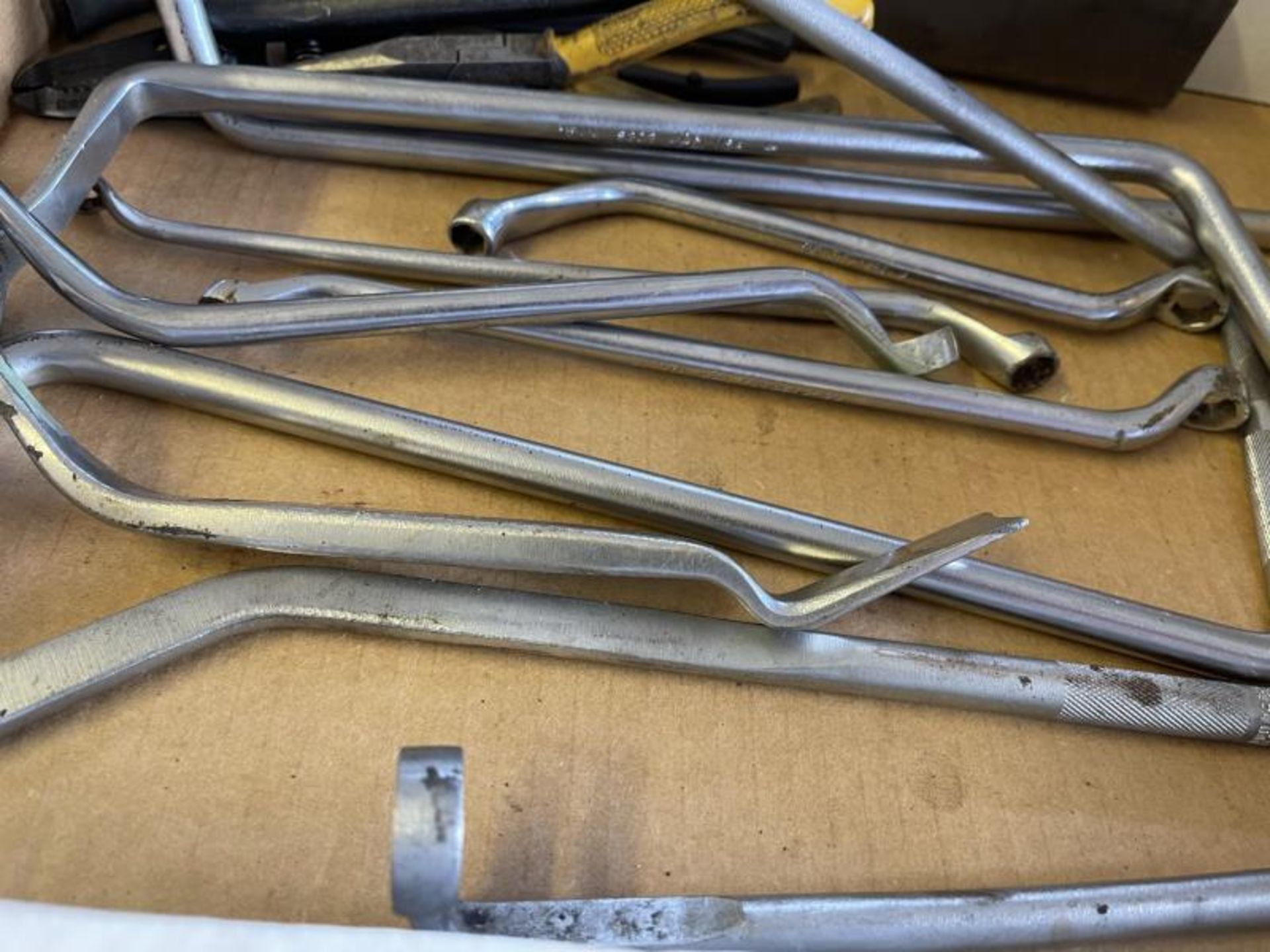 Snap-On Angle Wrenches & Misc Wire Cutter - Image 2 of 5