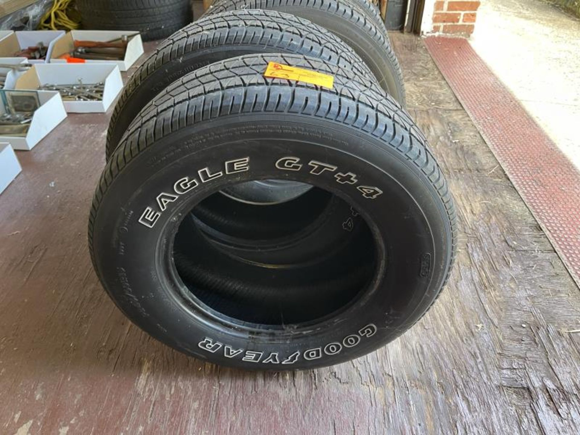 GT+4 GoodYear Eagle Tires P245/60R15