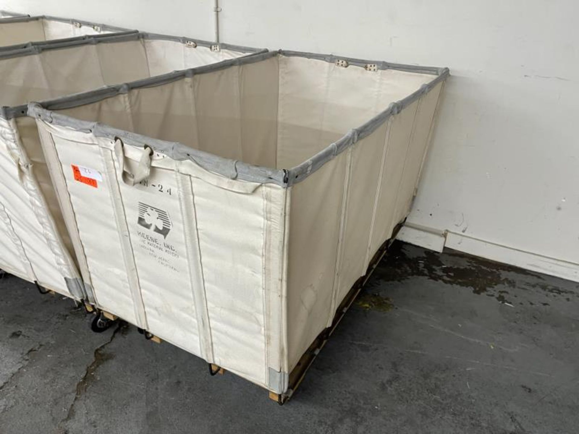 Meese Laundry Cart, 35"x55"