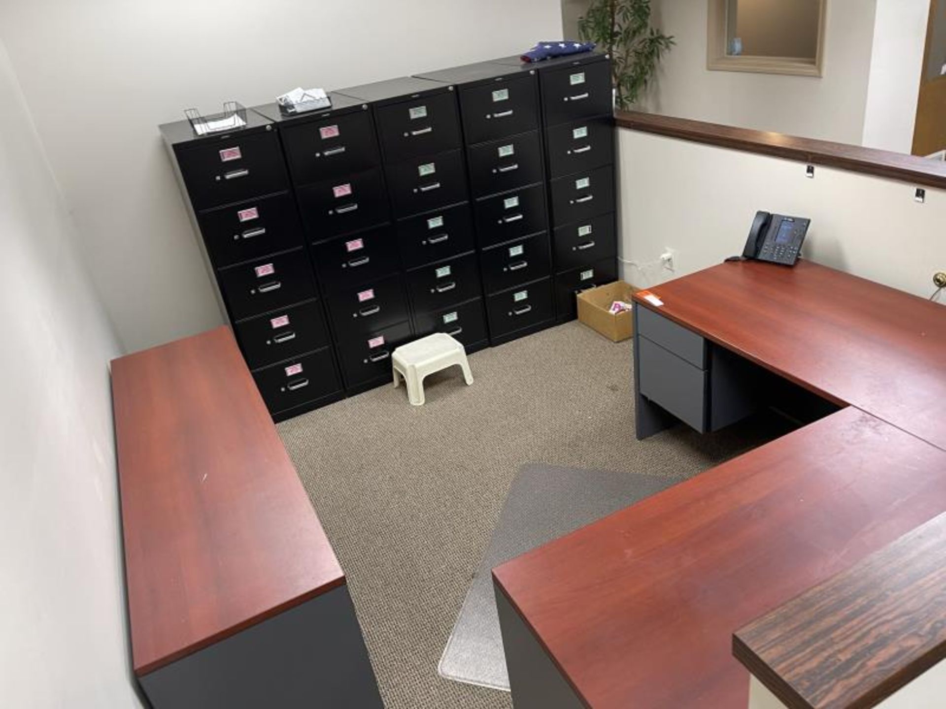 Desk with Drawers & "L" Shaped, Credenza with (4) Drawers Drawers - Image 3 of 4