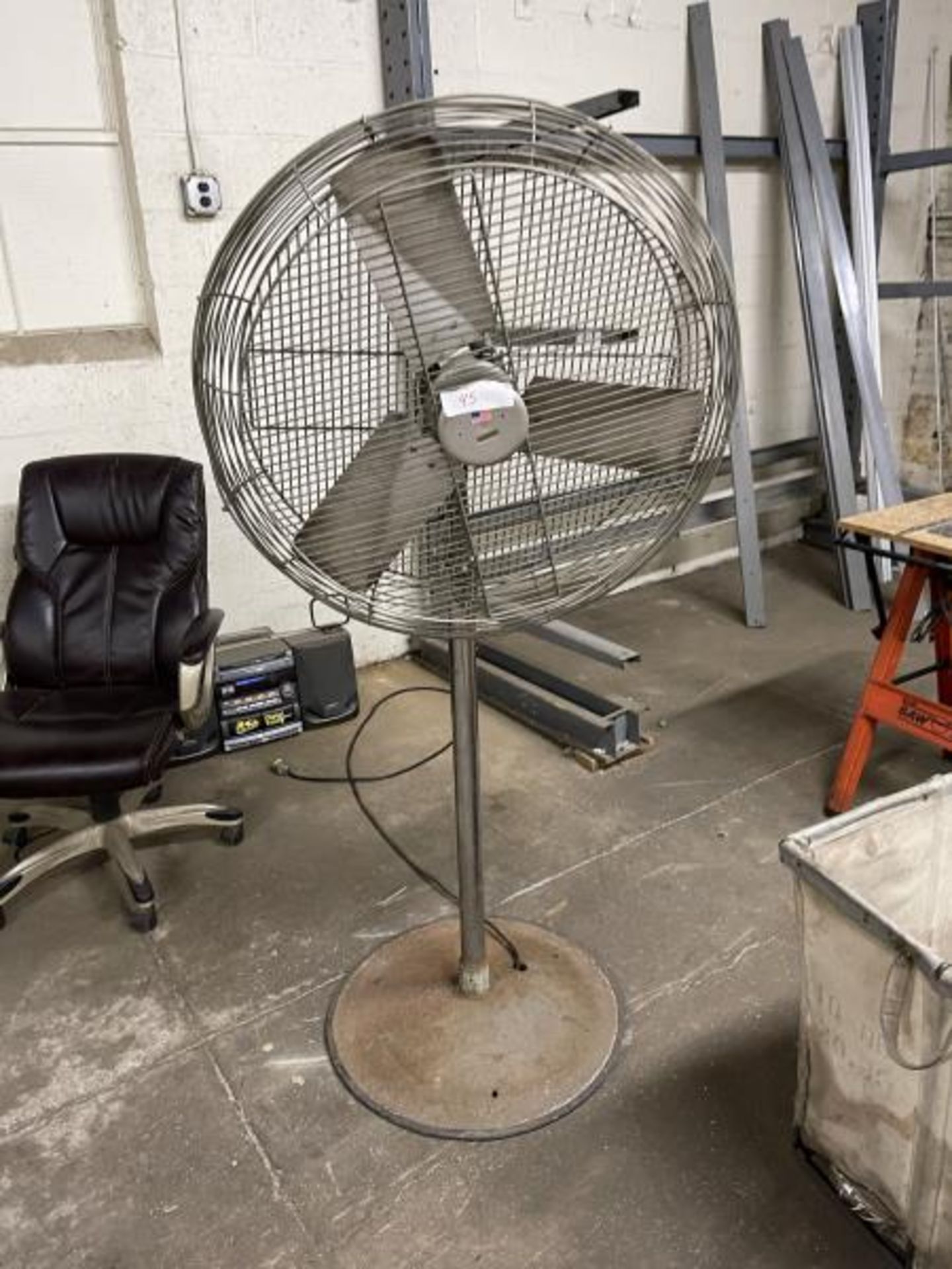 Shop Fan