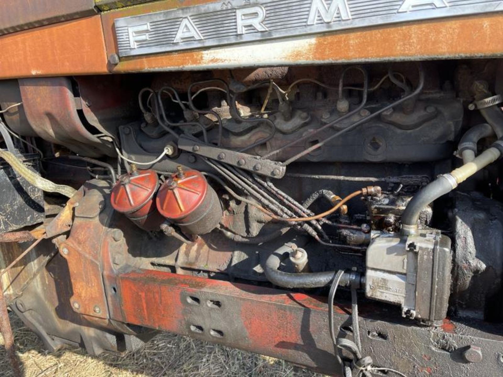 Farmall Tractor 706, Diesel, Runs & Drives, Shows 4039, Missing 1 Arm for 3-Point Hitch, Needs - Image 3 of 16