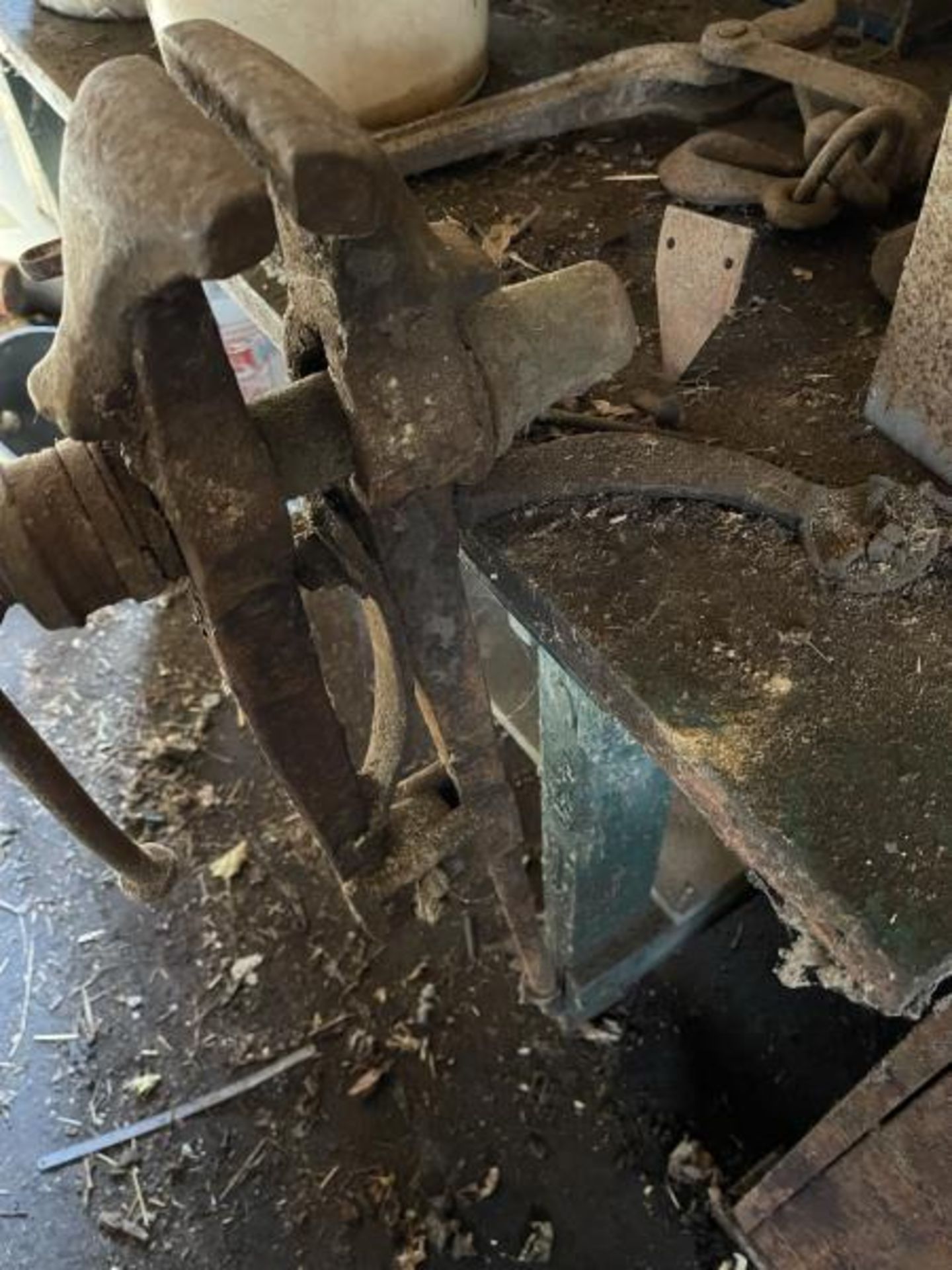 Blacksmith Vise 4" - Image 2 of 2