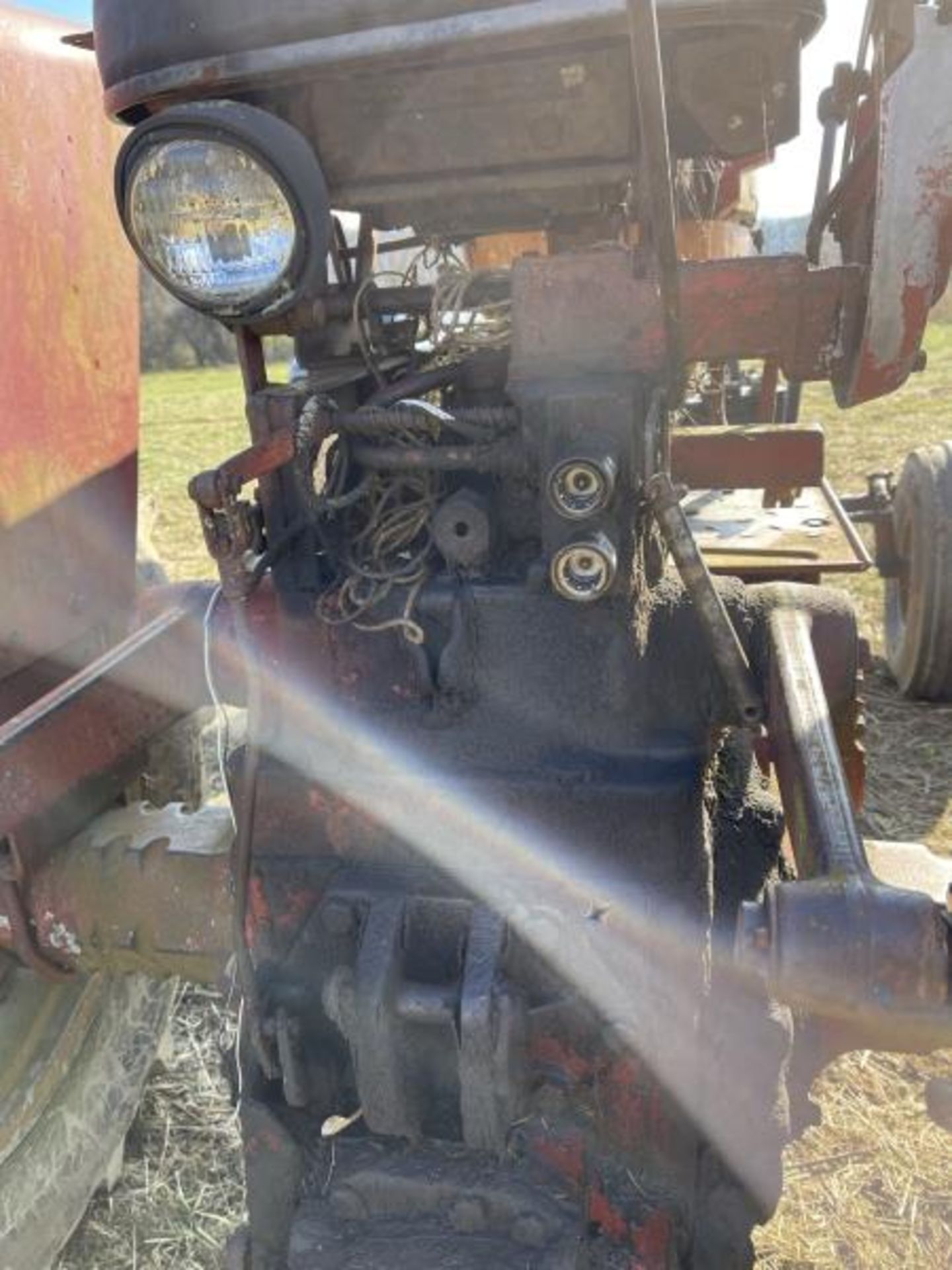 Farmall Tractor 706, Diesel, Runs & Drives, Shows 4039, Missing 1 Arm for 3-Point Hitch, Needs - Image 7 of 16