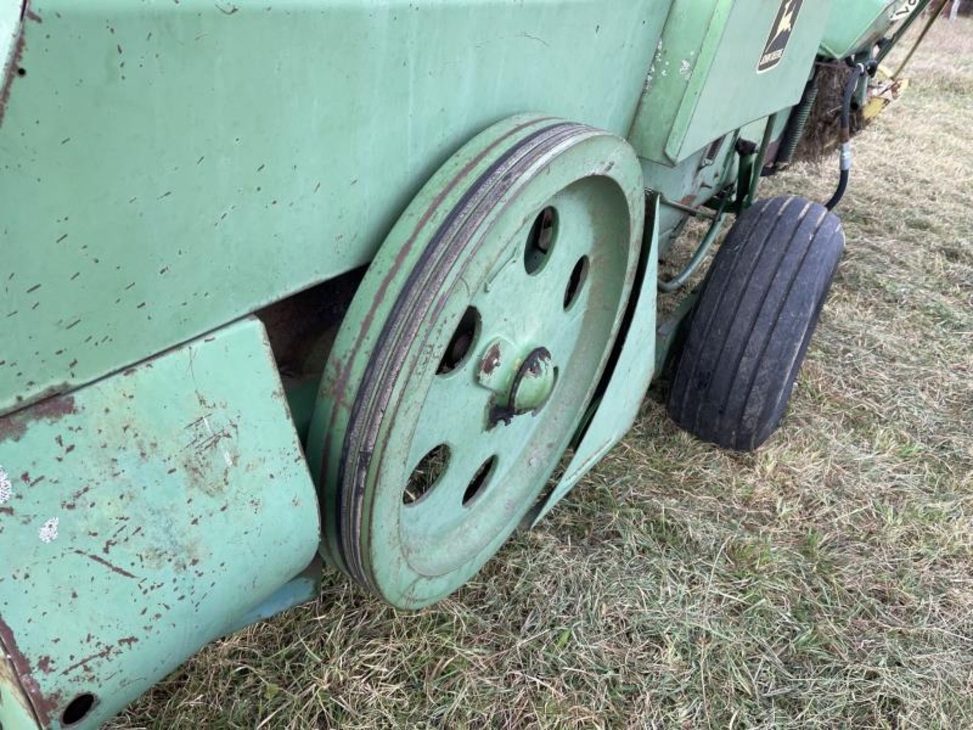 John Deere 336 Square Hay Baler, Pan Kicker - Image 10 of 11