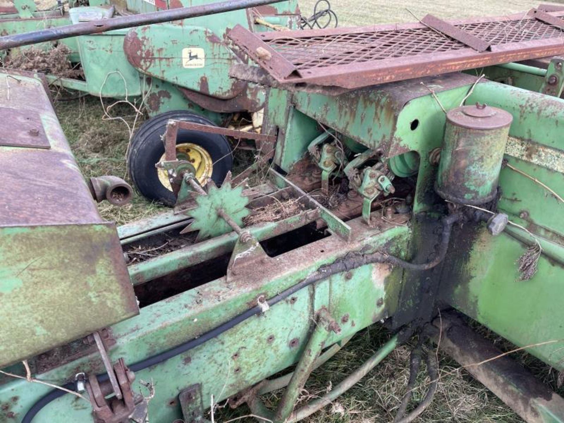 John Deere Square 346 Hay Baler, Type: B5300, SN: 060333E060333E - Image 6 of 12