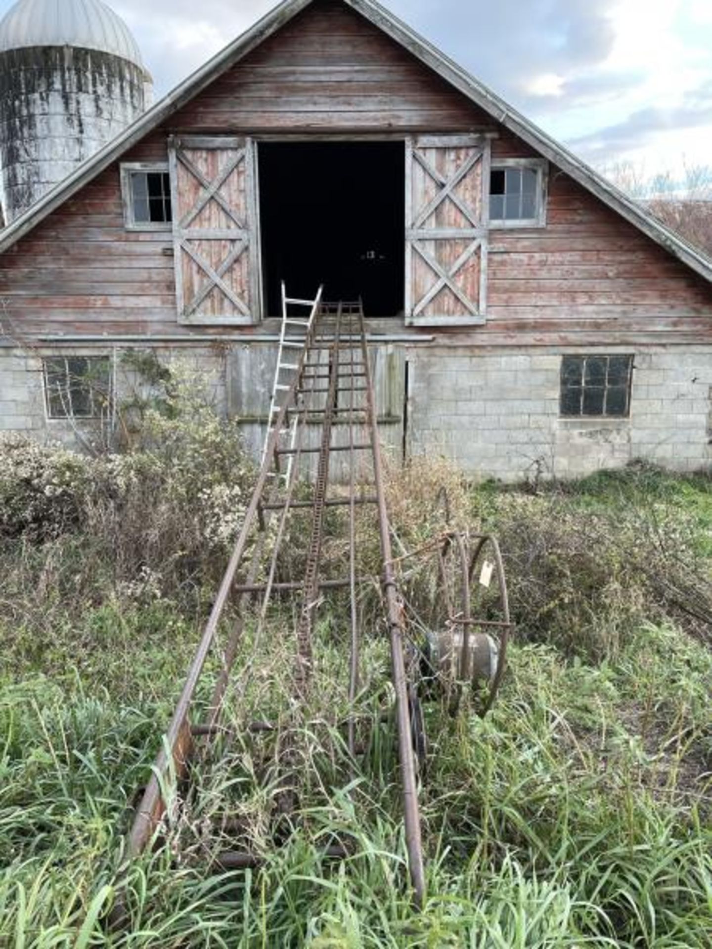 Electric Hay Conveyor, 1/2 Horse Power Motor, Condition Unknown - Image 5 of 6