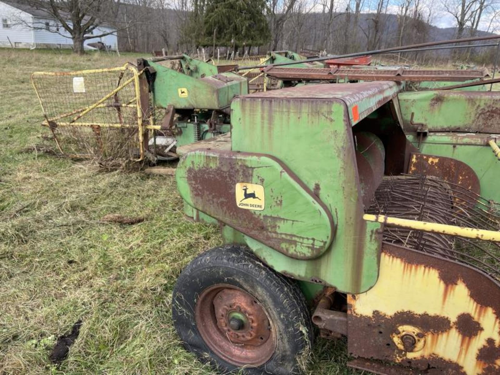 John Deere Square 346 Hay Baler, Type: B5300, SN: 060333E060333E - Image 3 of 12