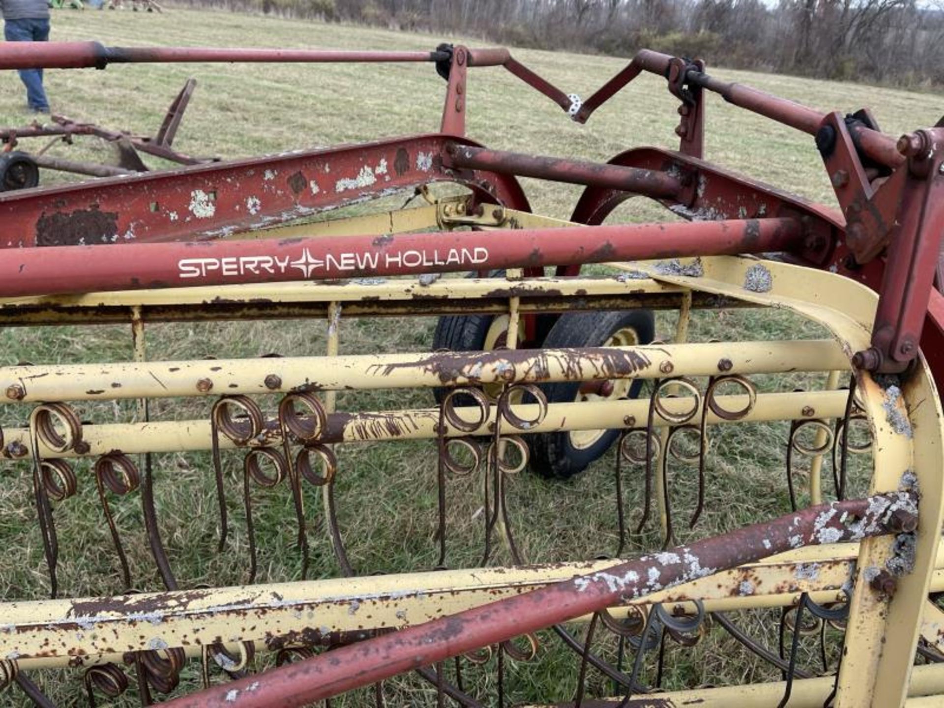 New Holland Side Delivery Rake, M: 256 Rake, SN: 630132630132 - Image 4 of 7