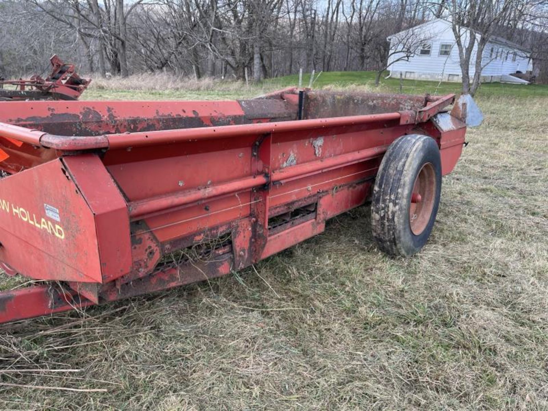 New Holland Manure Spreader, Poor Condition, M: 155, SN: 833012833012 - Image 4 of 9