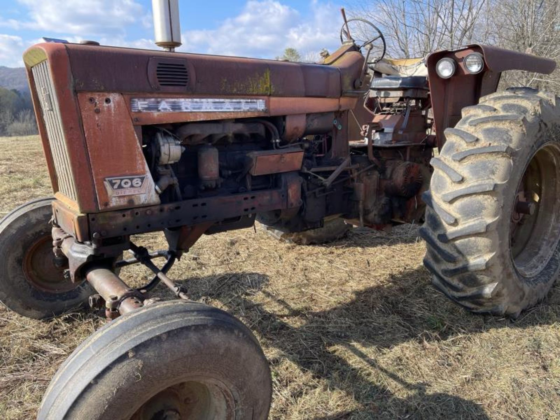 Farmall Tractor 706, Diesel, Runs & Drives, Shows 4039, Missing 1 Arm for 3-Point Hitch, Needs - Image 12 of 16