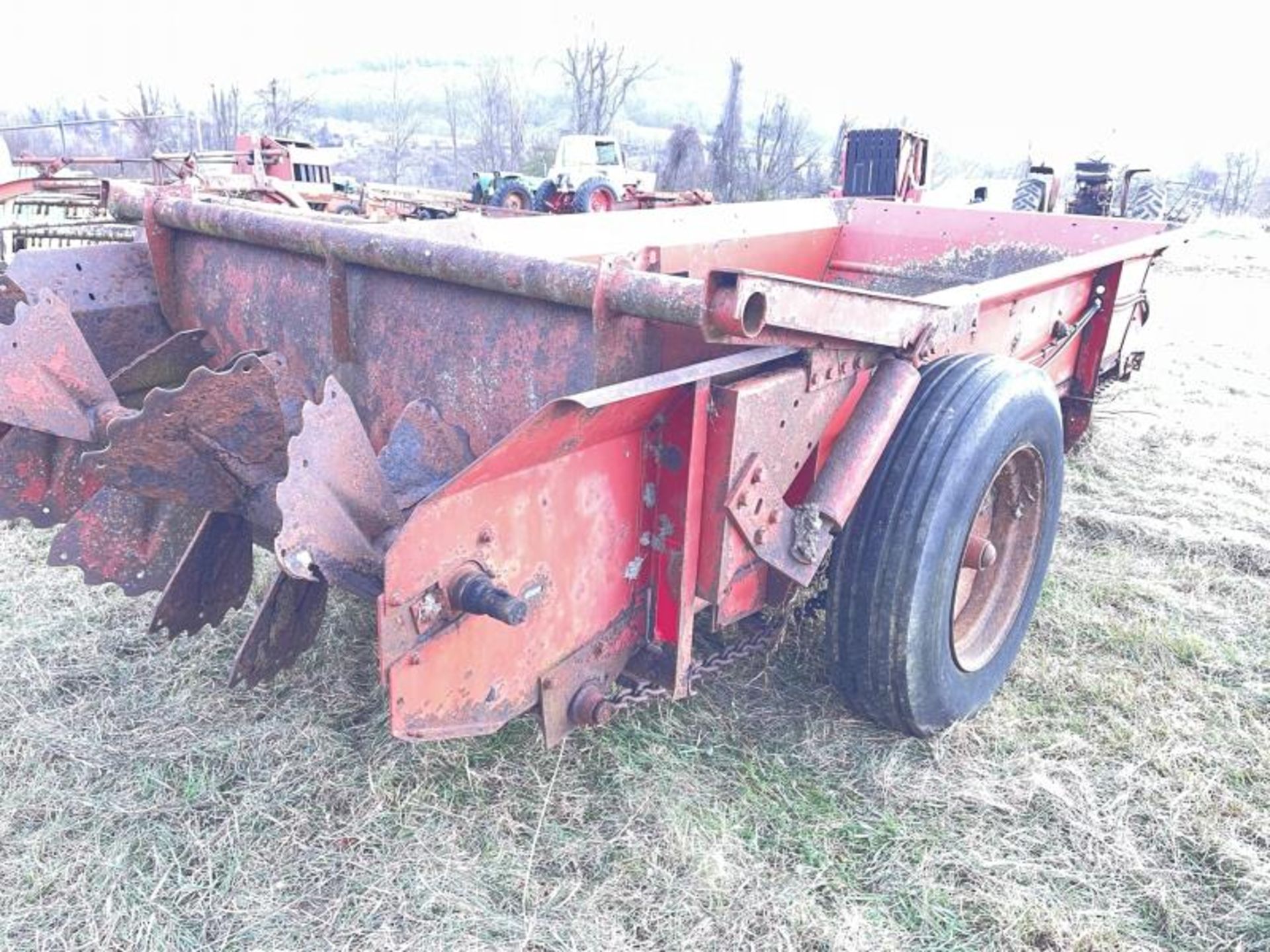 New Holland Manure Spreader, Poor Condition, M: 155, SN: 833012833012 - Image 8 of 9