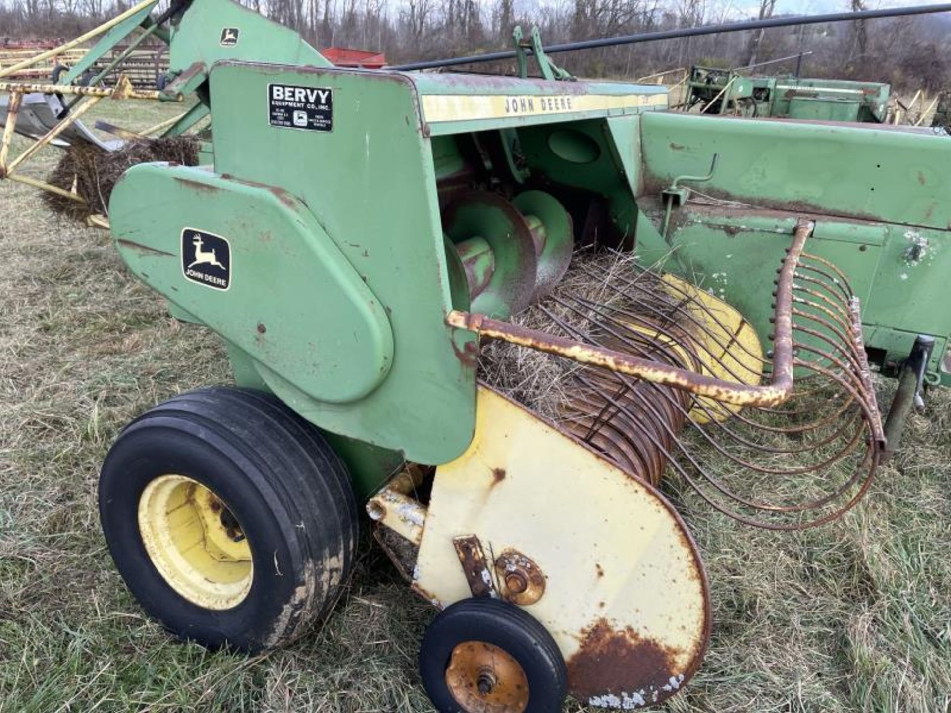 John Deere 336 Square Hay Baler, Pan Kicker - Image 4 of 11