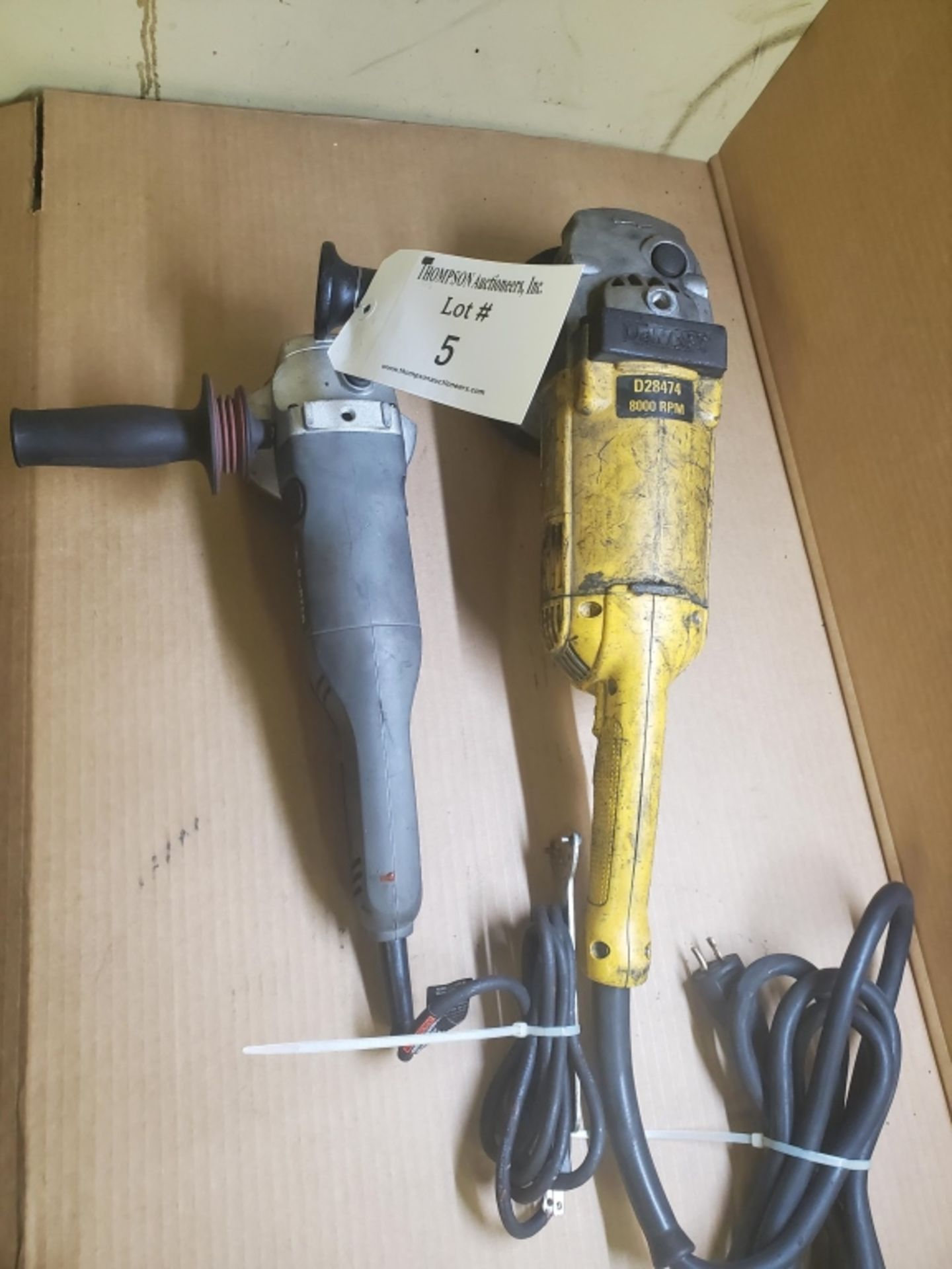 Dewalt Model 28474, 7", 8000RPM Variable Speed Angle Grinder, (1) Porter Cable Model PC750AG 3.5" - Image 2 of 6