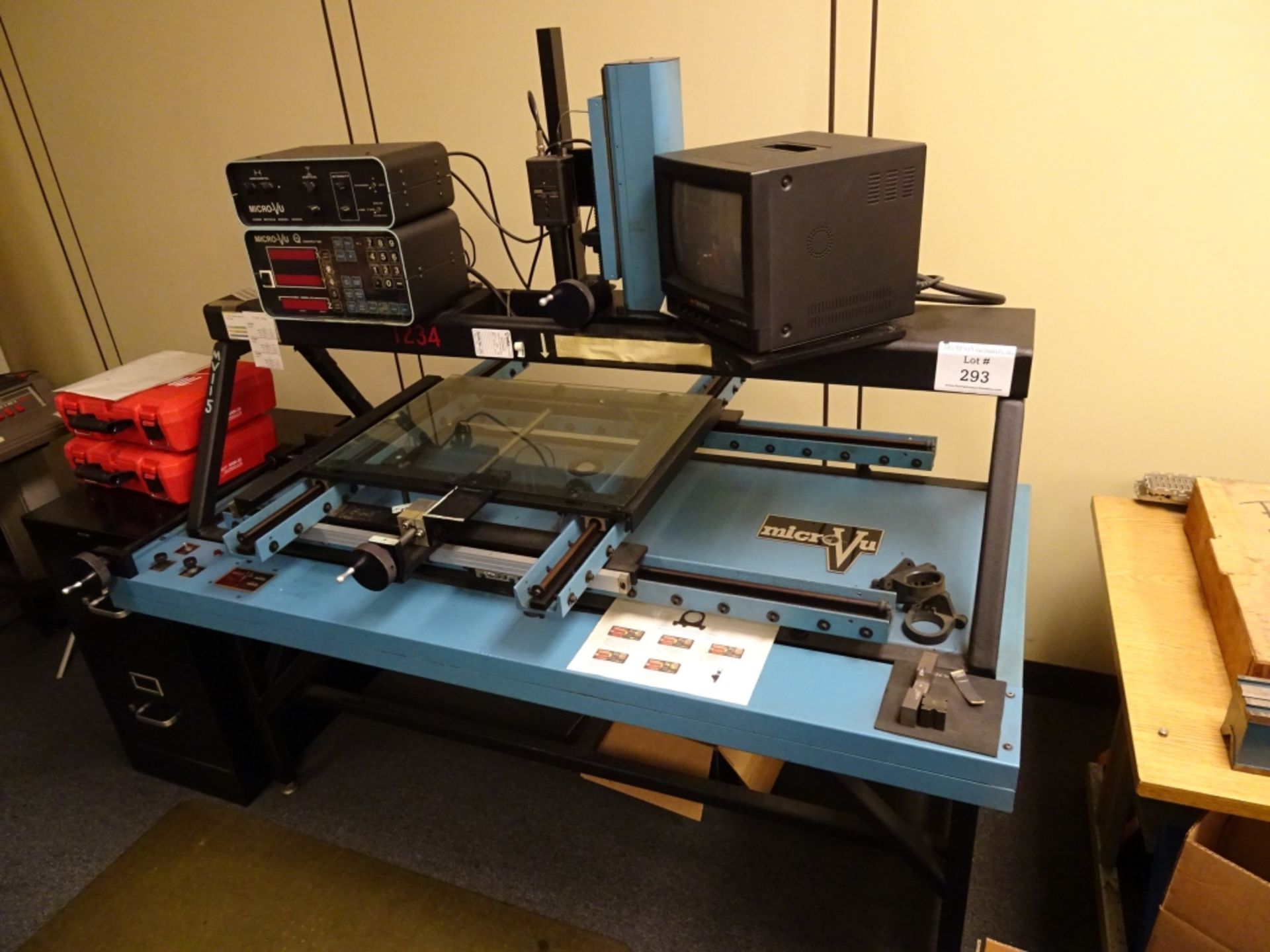 Microvu V-Series Model 2500 Coordinate Measuring Machine With Micro-Vu Model Q16 X,Y,Z-Axis - Image 2 of 6