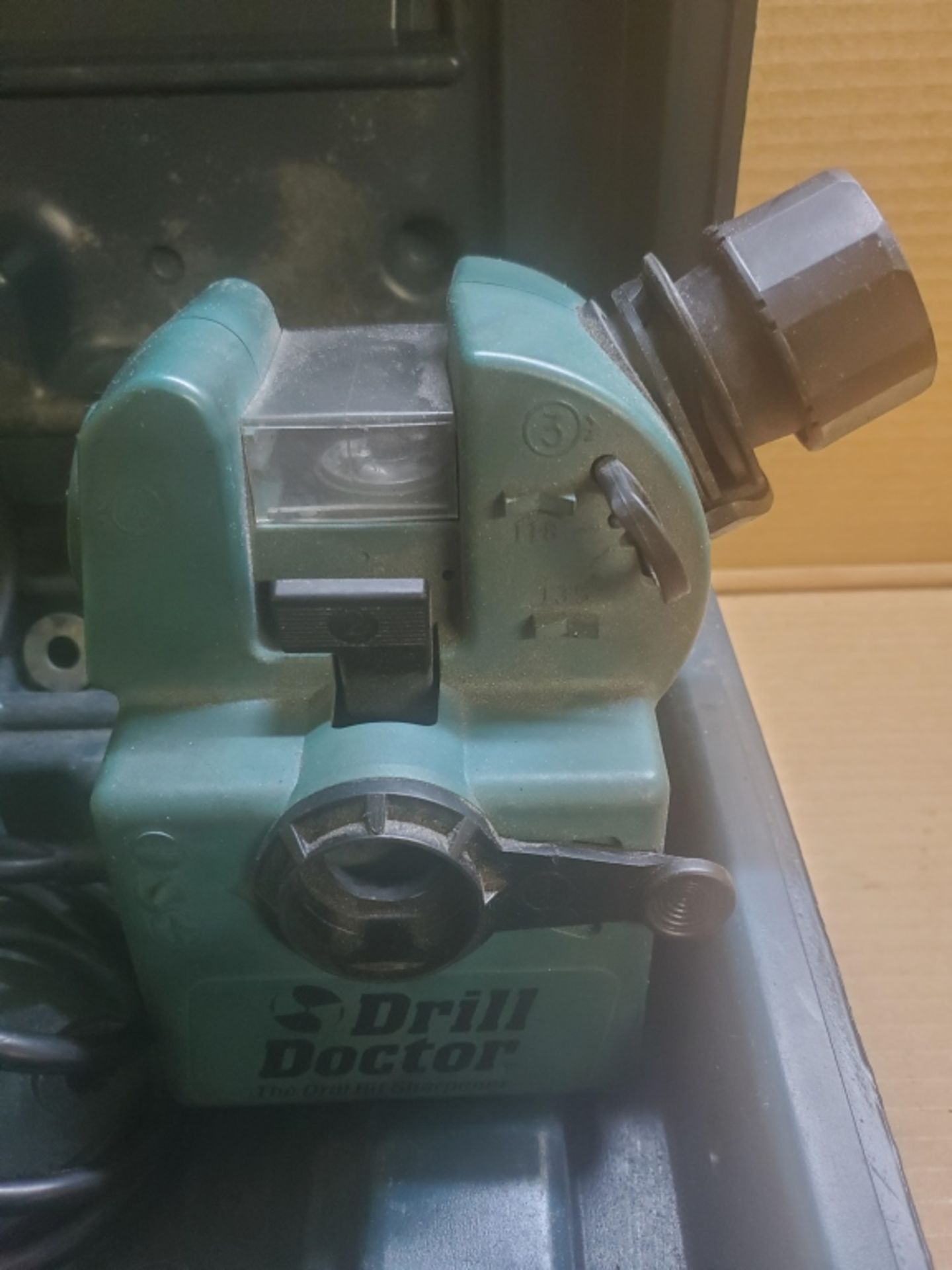 Drill Doctor Model 750 Drill Bit Sharpener With Case and Manual - Image 4 of 6