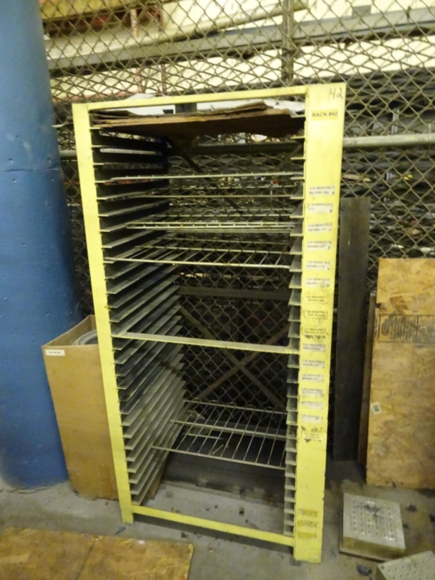 (13) Various Sized Heavy Duty Steel Mold Racks With No Contents - Image 2 of 6