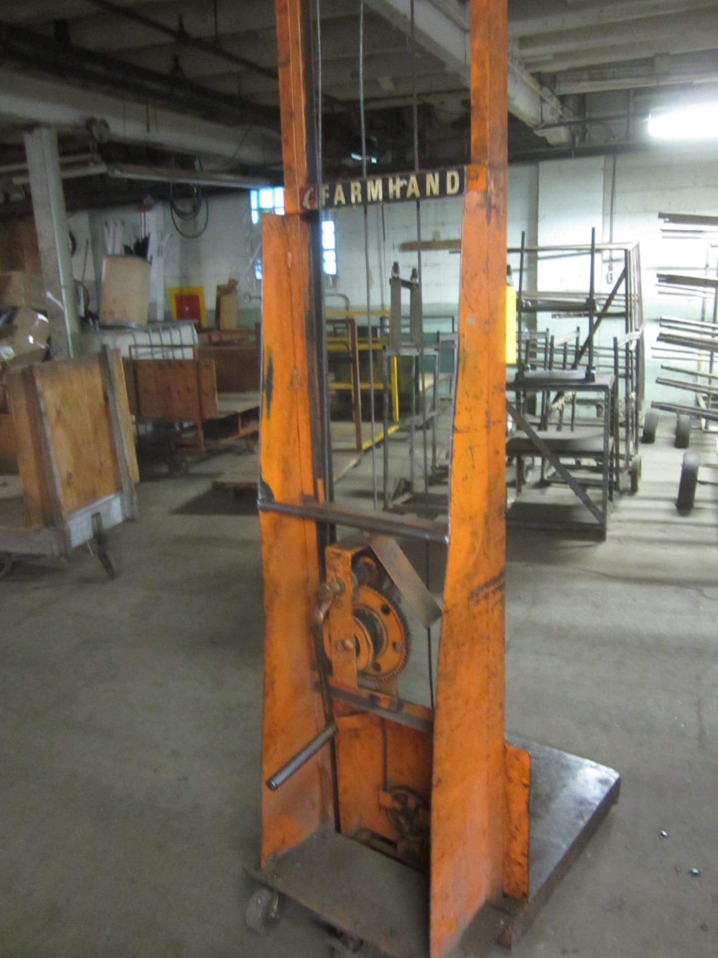 Hand Crank Platform Lift - Image 2 of 2