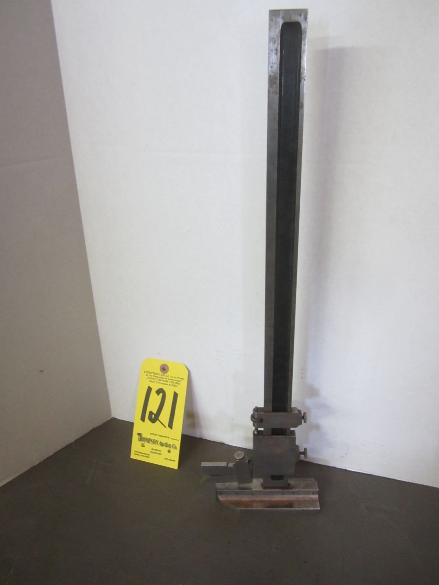 Brown & Sharpe 18" Vernier Height Gage