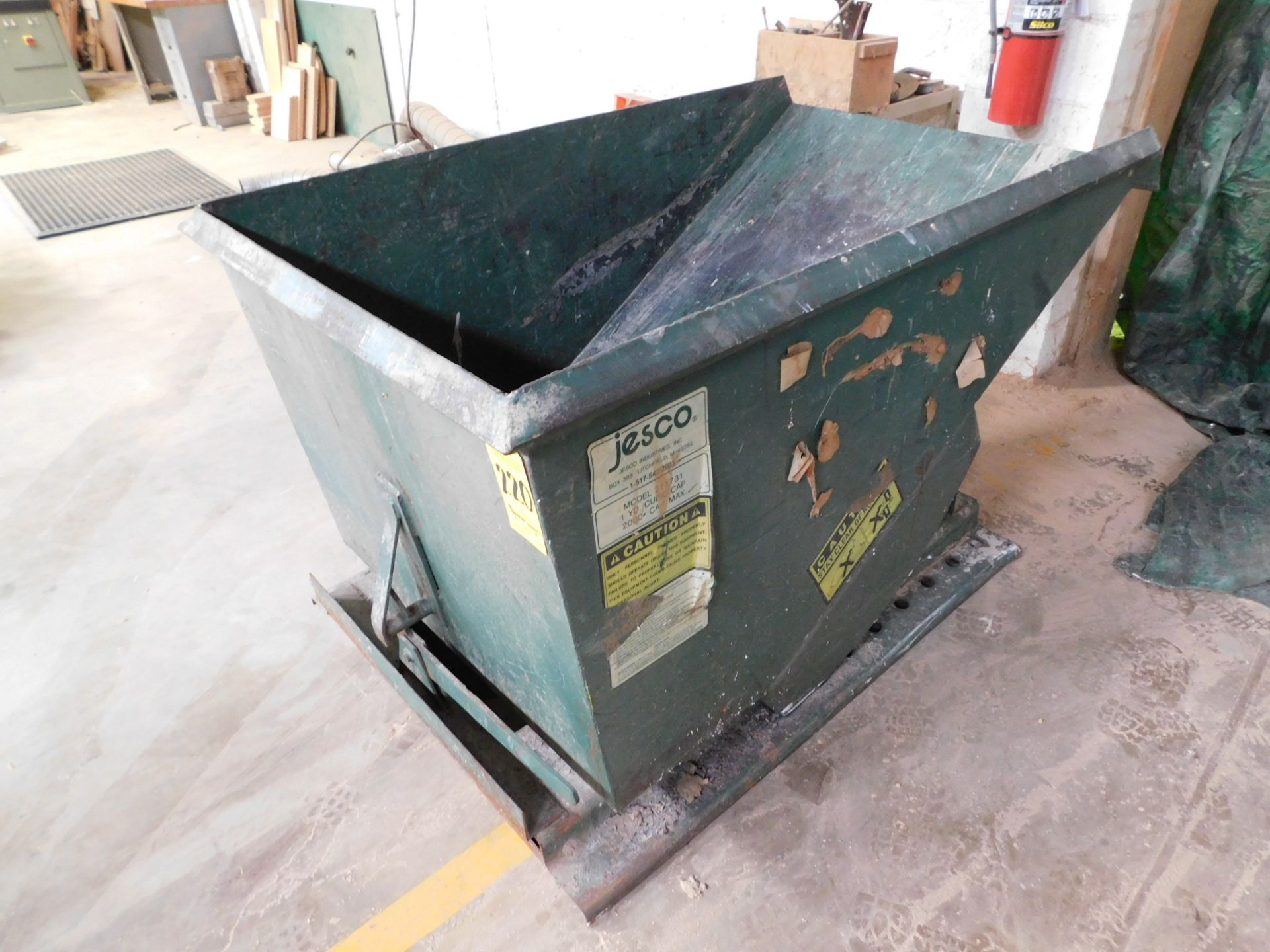 Jesco 1 Yd. Self Dumping Hopper