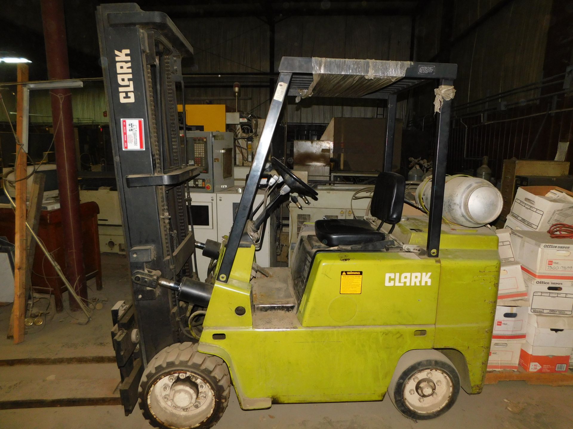 Clark Model C500-70 Fork Lift, 4,600 Lb. Capacity, LP, Side Shift, 3-Stage Mast, Hard Tire, Cage, - Image 11 of 15