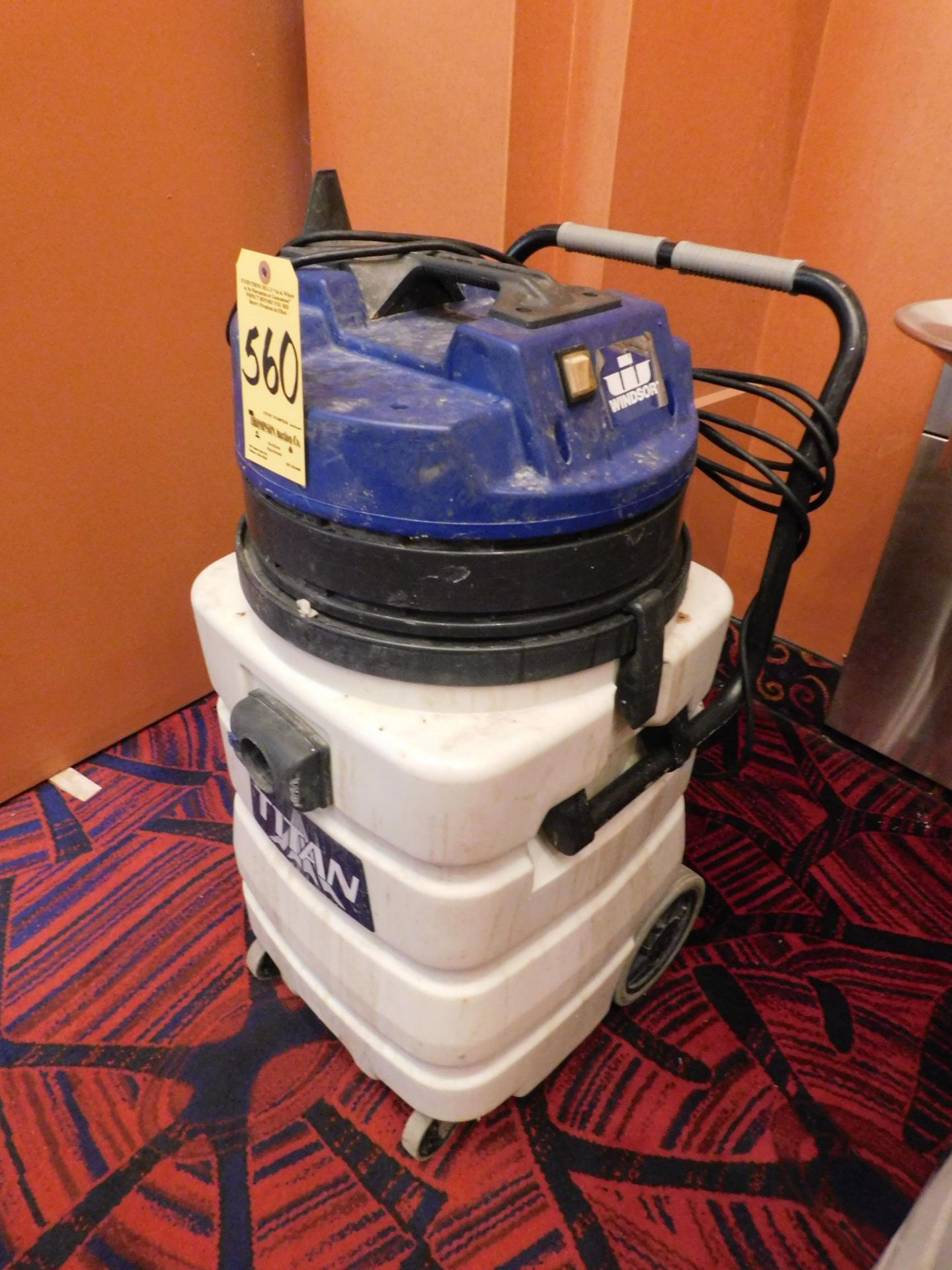 Windsor Titan Floor Vac (No Hose or Wand)