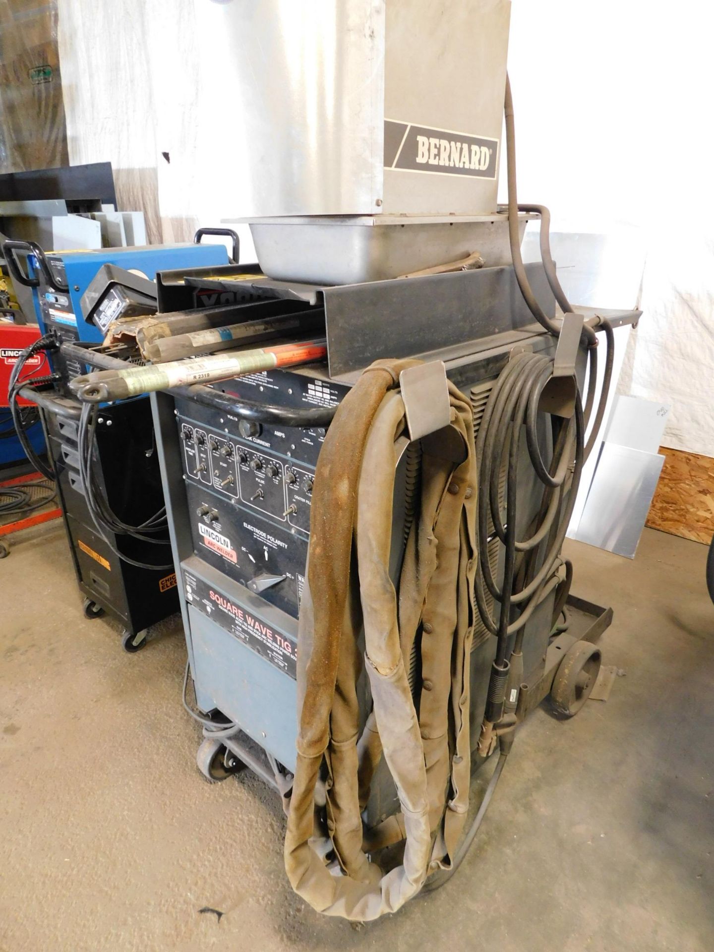 Lincoln Square Wave Tig 300 Tig Welder, SN AC665032, with Bernard Chiller, Foot Pedal Control, Tig - Image 3 of 5