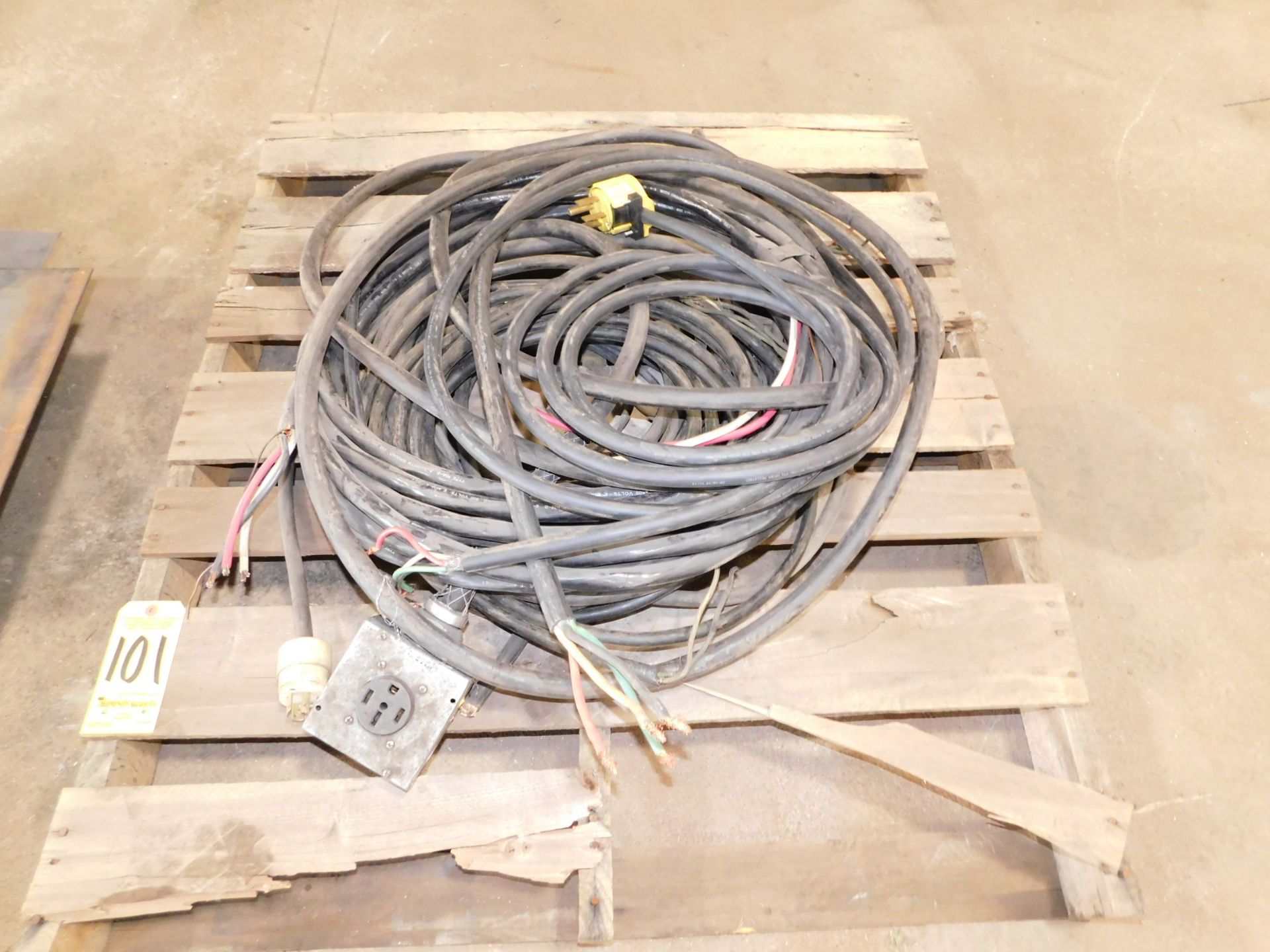 Miscellaneous Electrical Cord