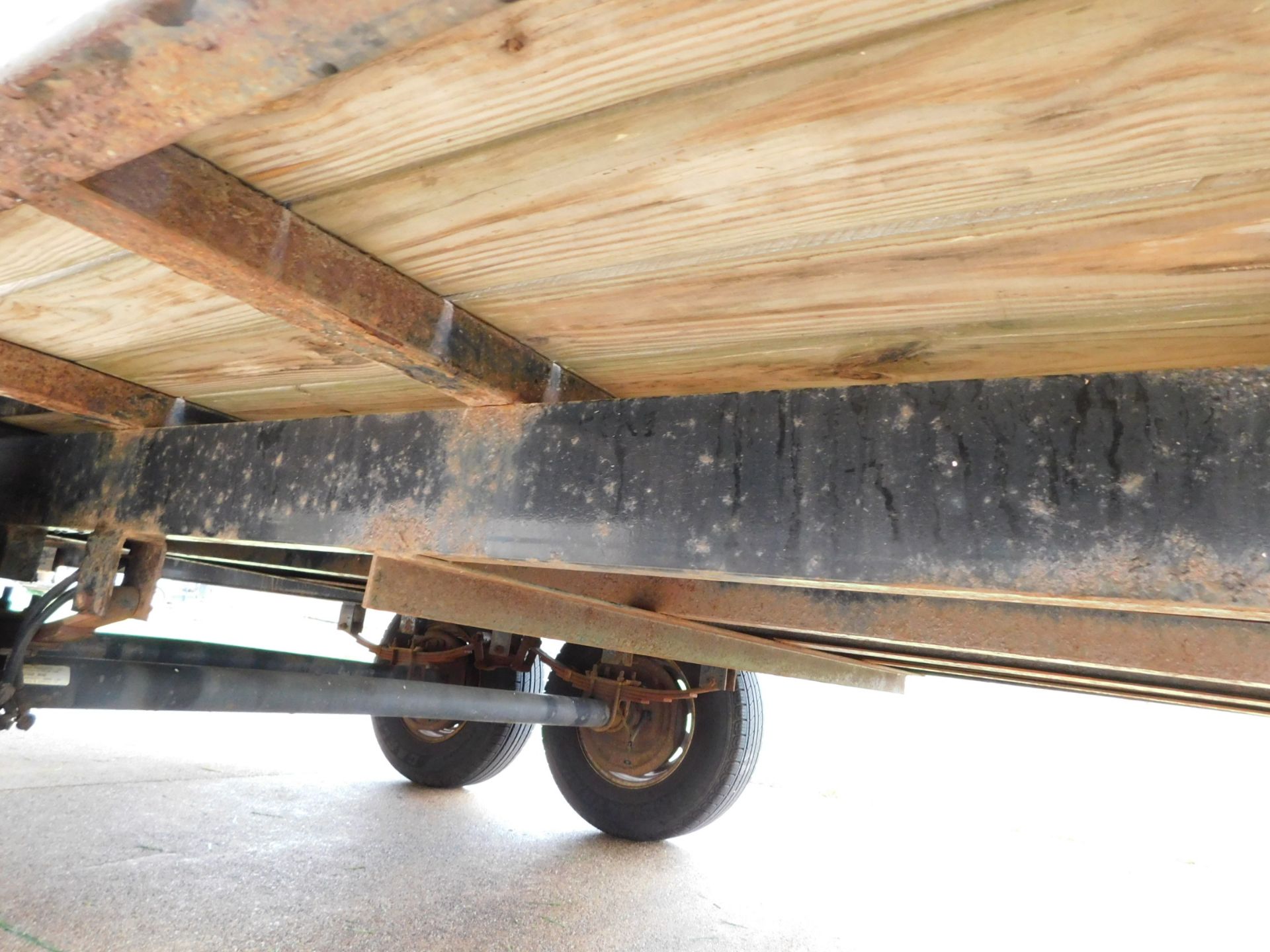 Sure-Trac Tandem Axle 20' Deck Over Trailer, Wood Deck, 102" Wide, D-Rings and Chain Rail - Image 11 of 15