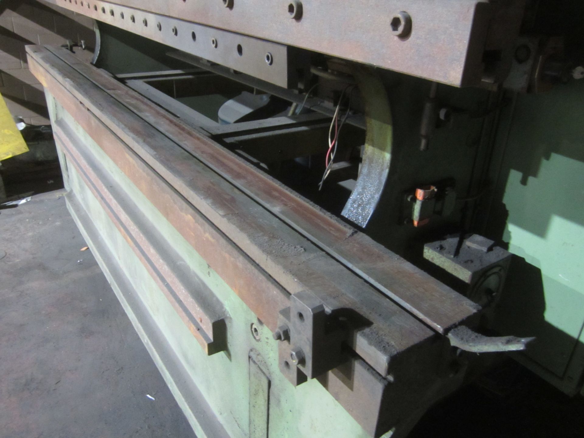 Weinbrenner Model AP150.1 Hydraulic Press Brake, s/n 733A, 10' X 165 Ton Capacity, 10'2" Overall Bed - Image 6 of 12