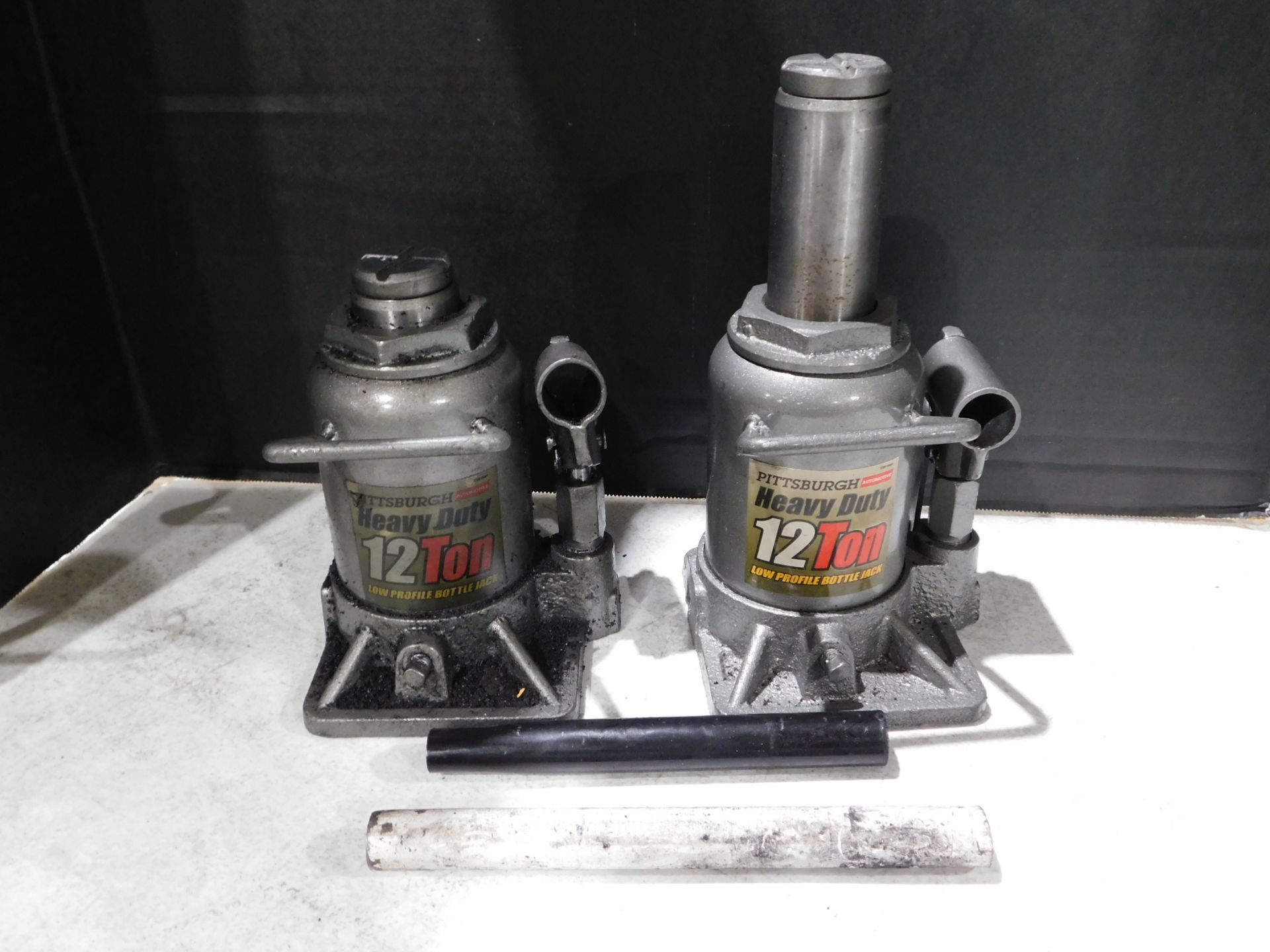 (2) Pittsburgh 12-Ton Bottle Jacks