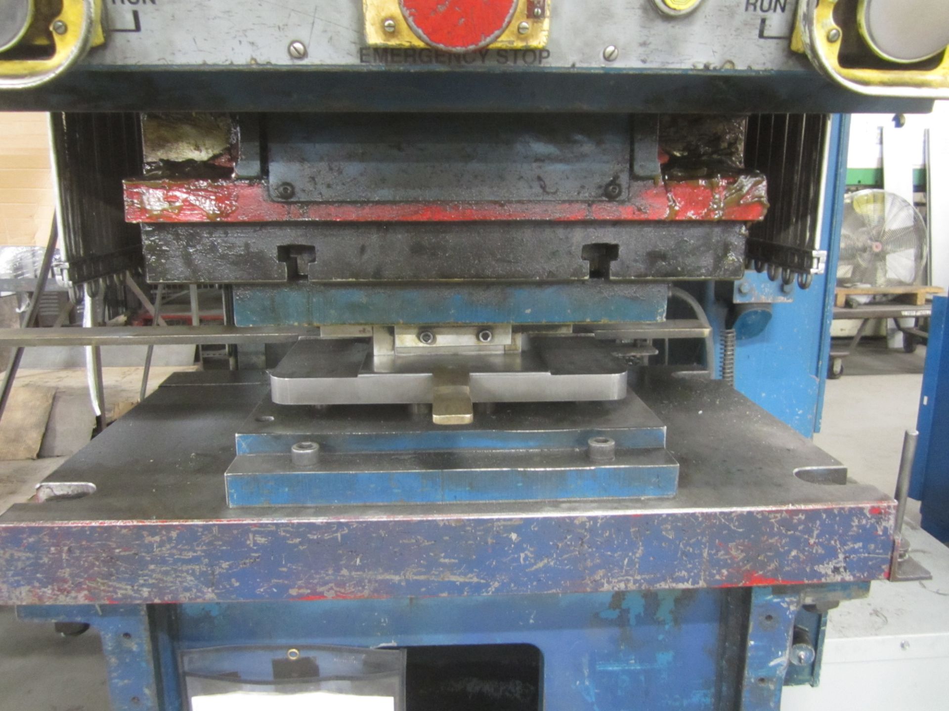 Cincinnati Model 75-OBS Hydraulic Punch Press, s/n 51814, 75 Ton, 8” Stroke Max., New 2000 - Image 3 of 9