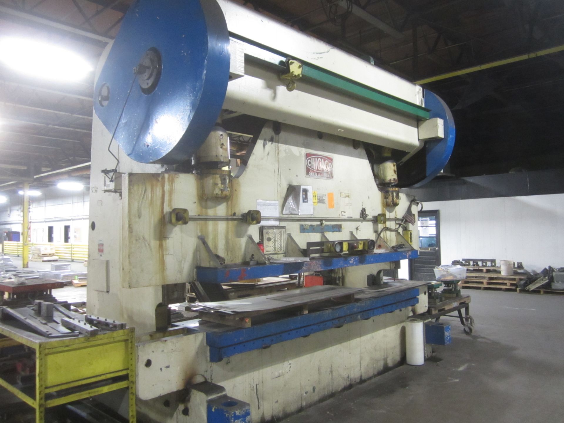 Chicago Dreis & Krump Model 400-D-10 Mechanical Press Brake, s/n P-9375, 400 Ton, 10’6” Overall, 8’