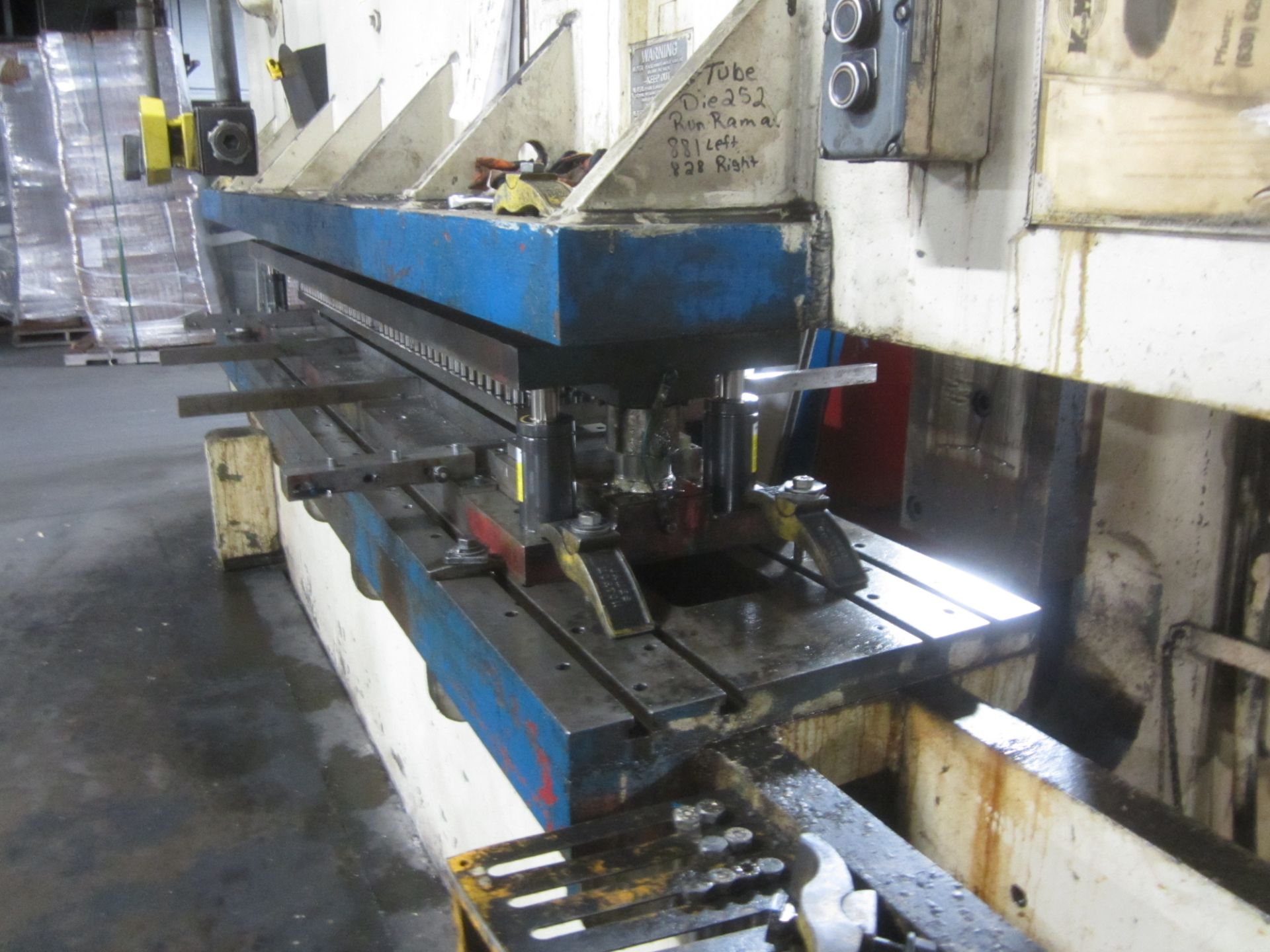 Chicago Dreis & Krump Model 400-D-10 Mechanical Press Brake, s/n P-9376, 400 Ton, 10’6” Overall, 8’ - Image 6 of 9