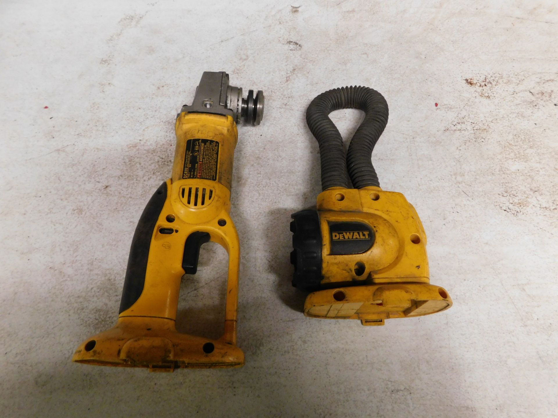 Dewalt DC410 Cordless 18V, 4-1/2" Right Angle Grinder & Work Light with Charger (NO BATTERY)