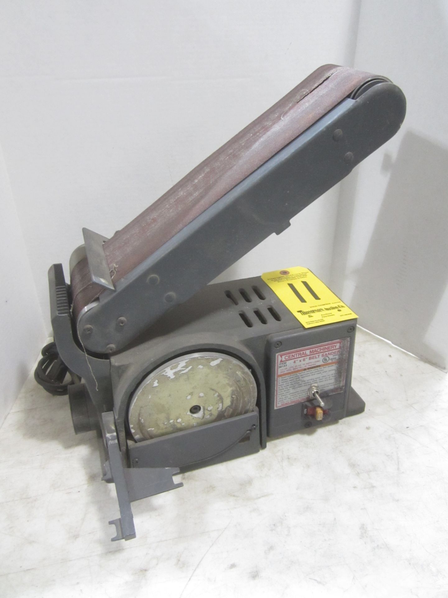 Central Machinery 4" Belt/6" Disc Sander