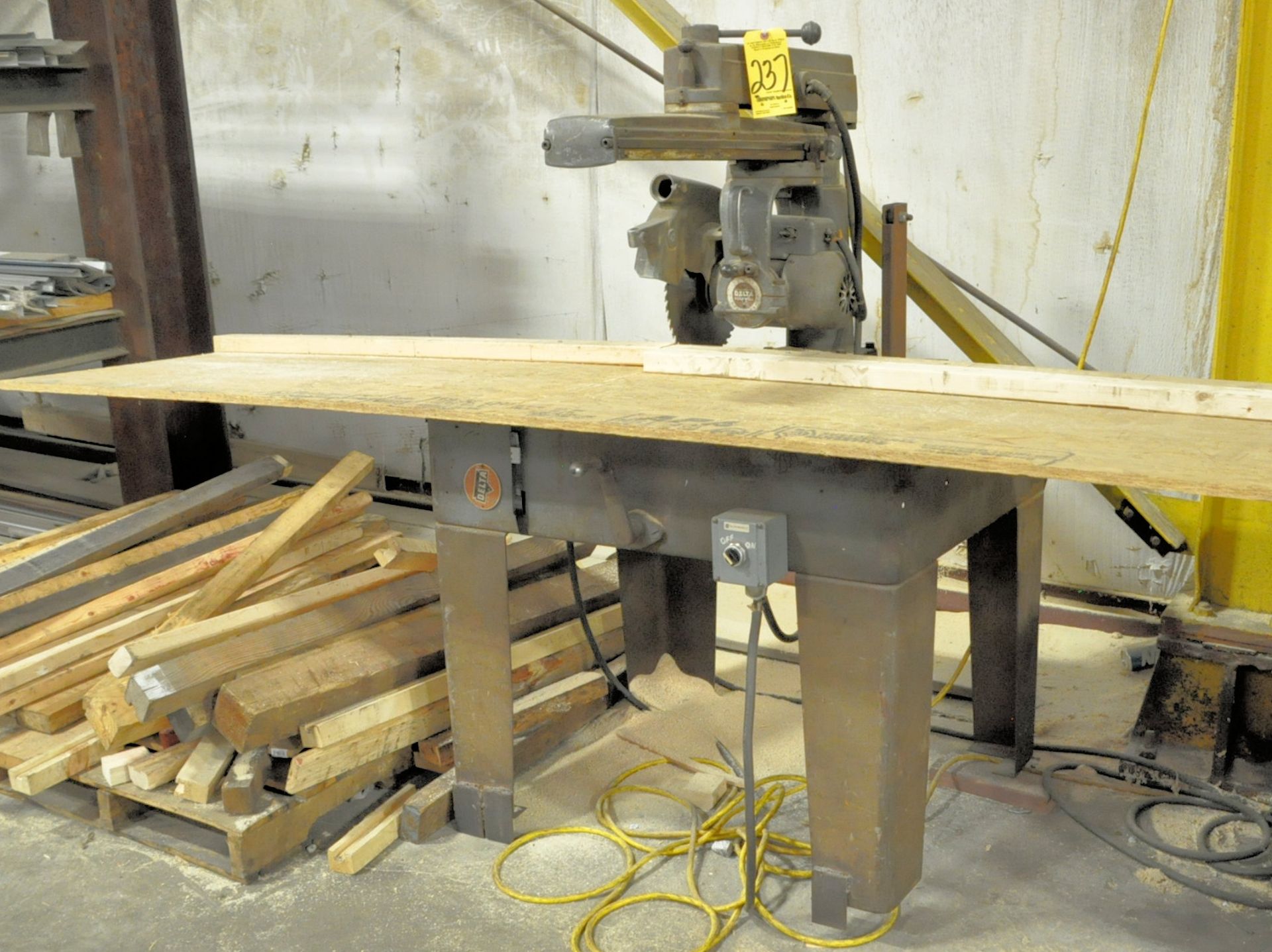 Delta Rockwell 12" Radial Arm Saw, Loading Fee $100.00 - Image 2 of 5