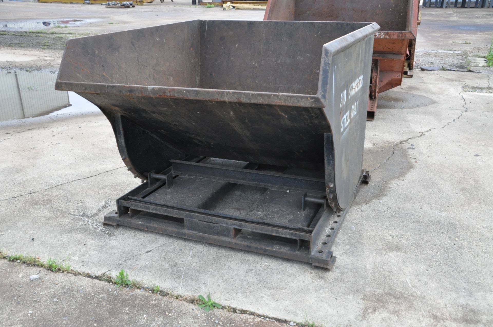 Dump Hopper, (Outside in Yard) - Image 2 of 2