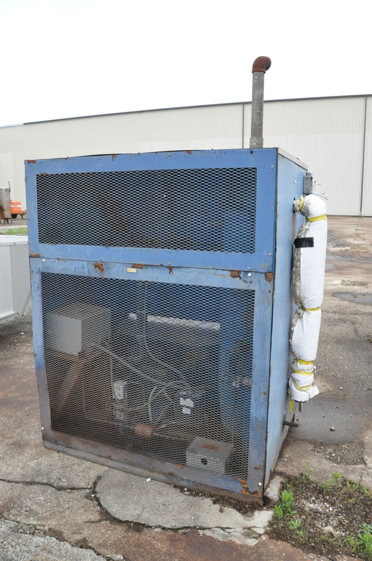 Zurn Model R75A, Compressed Air Dryer, S/n R16027 (1986), (Outside in Yard), Loading Fee $100.00 - Image 2 of 3