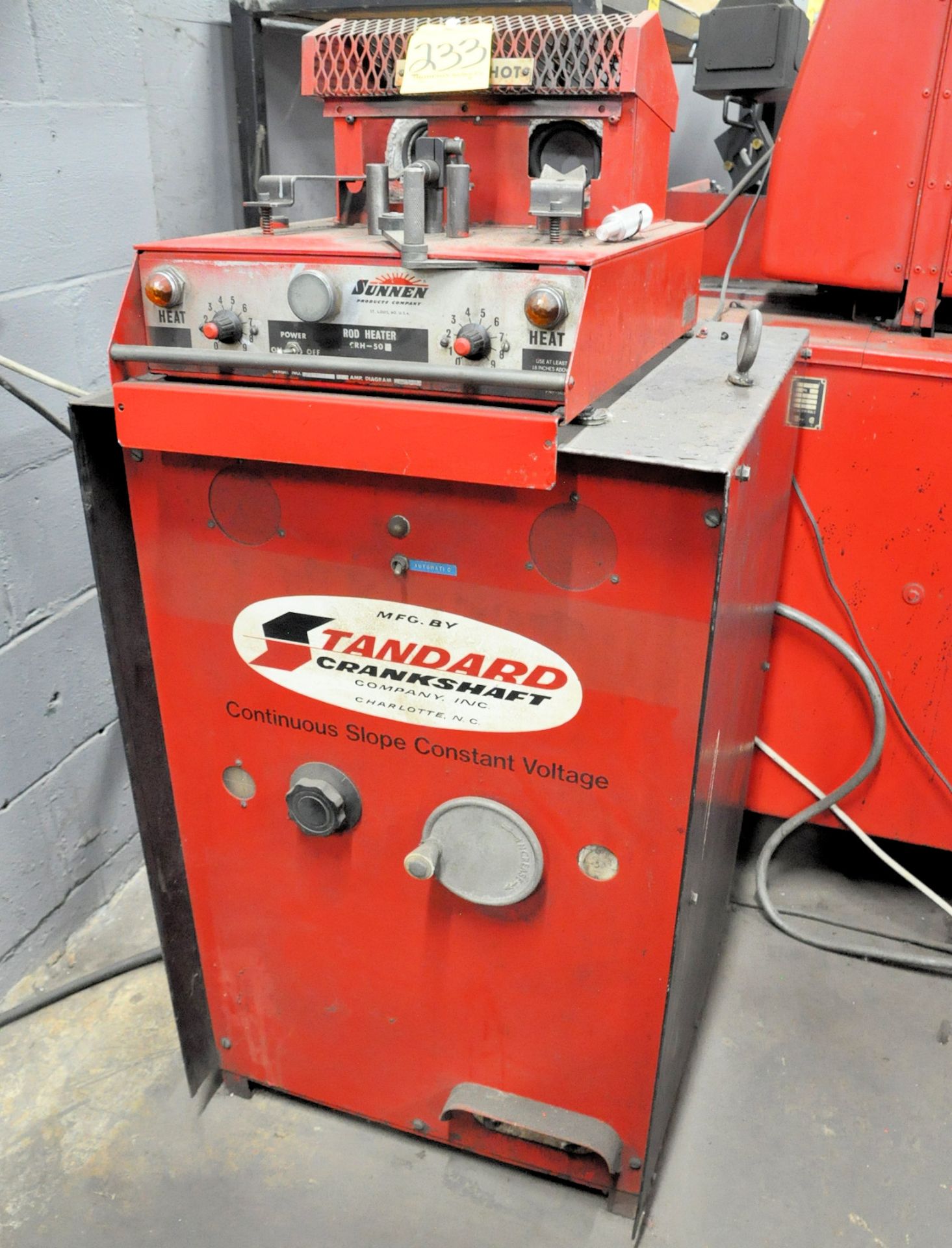 Standard Model 9103, Crankshaft DC Welder, S/n 9050, 9' 4" Travel, Dual Opposed 7 1/2" 3-Jaw - Image 8 of 8