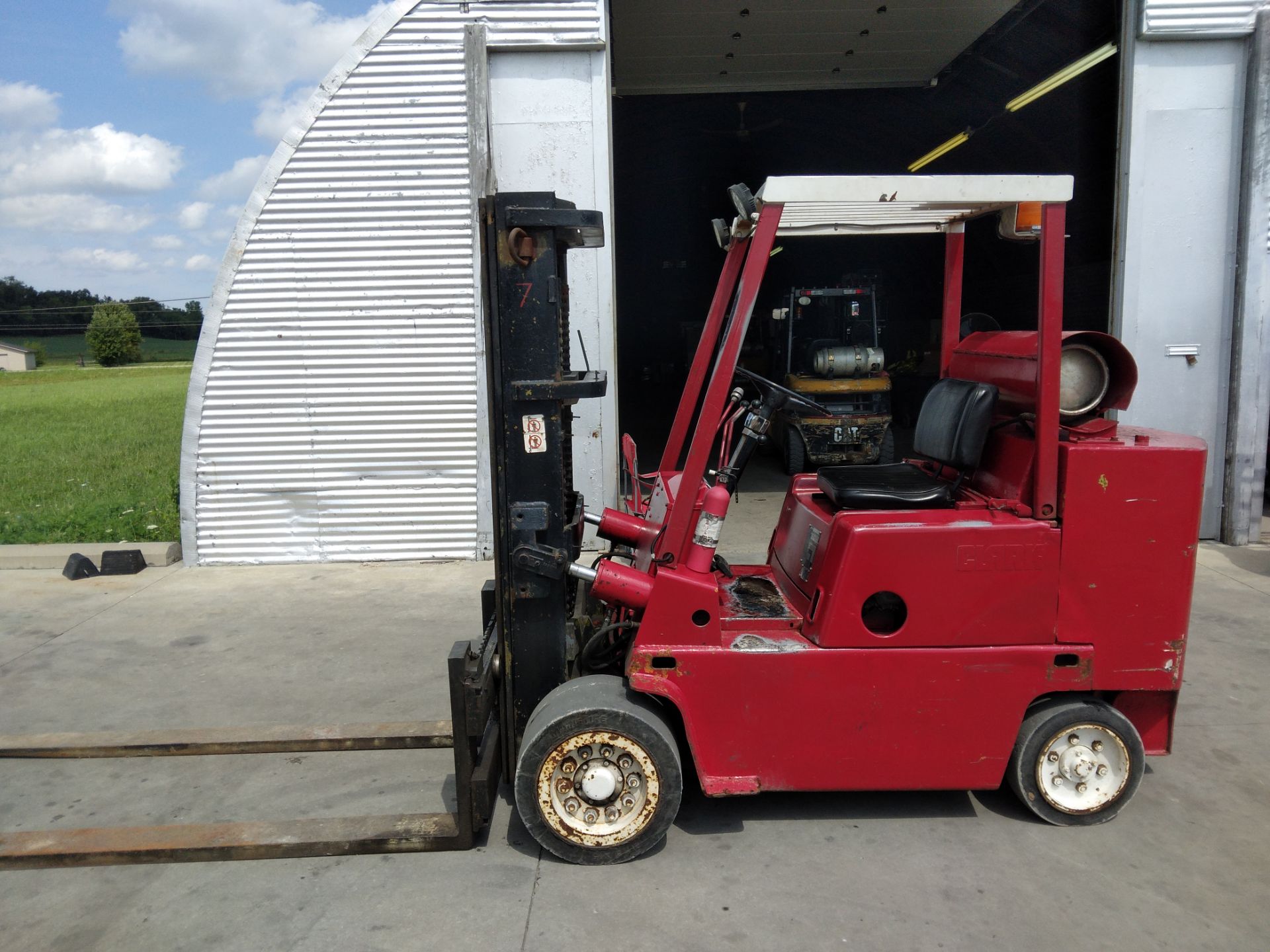 Clark Model C500-S100 Fork Lift, s/n 685-0150-5135, 10,000 Lb. Capacity (Tag Says 9,800 Lb.), LP, Ha