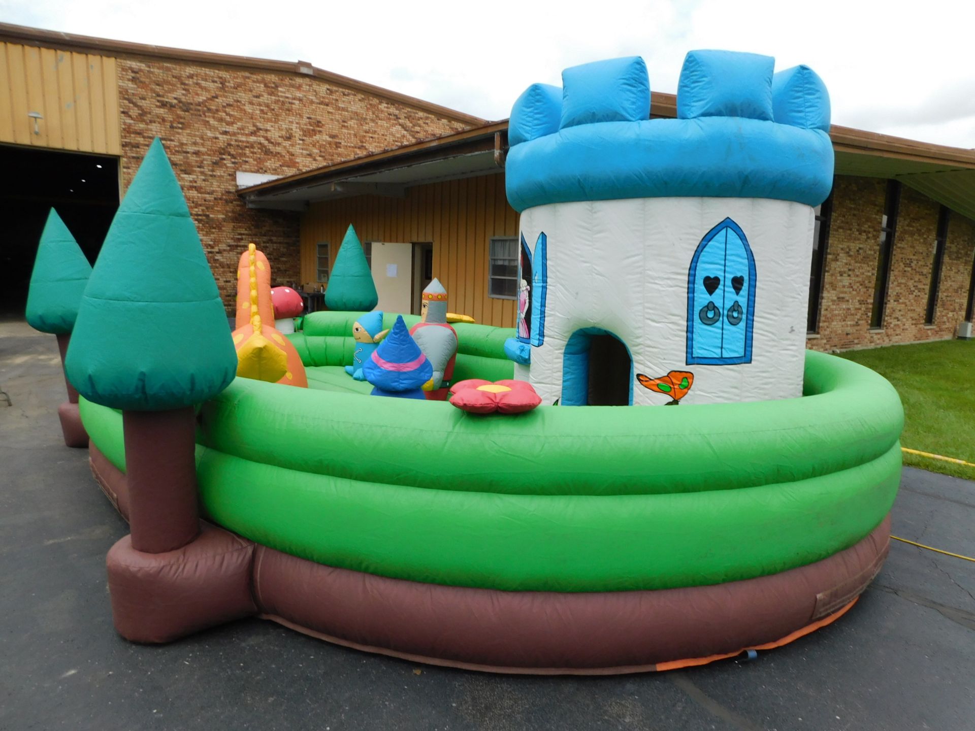 Inflatable Depot Baby Majic land Inflatable, 18'WX24'LX11'H, 1 Blower req. - Image 3 of 22