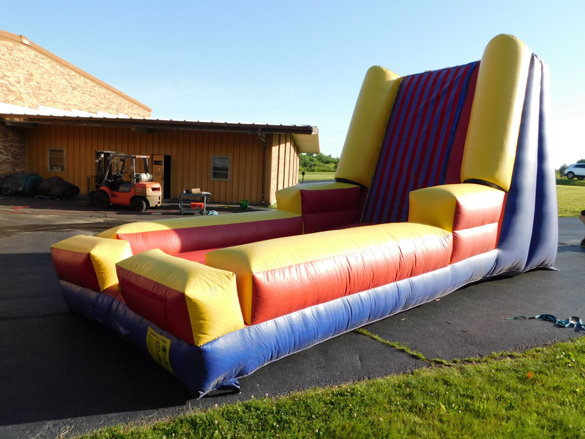 Moonwalk USA Velcro Wall, 12'WX27'LX13'H, 2 Blowers req. #78