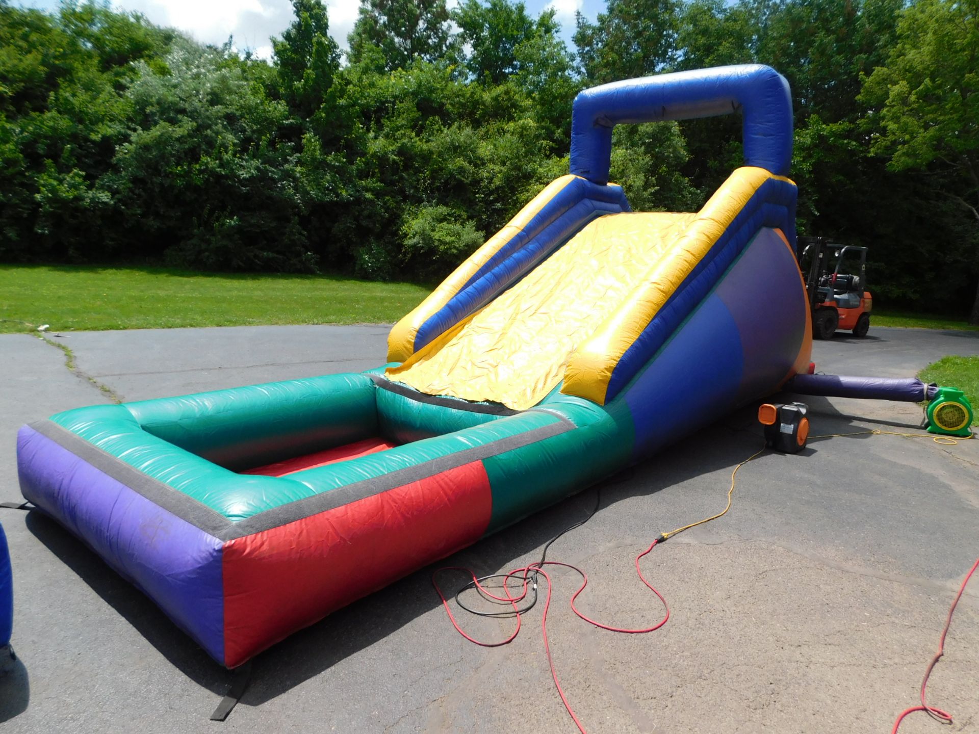 Inflatable Slide 12'Slide 1pc. 1 Blower req. 8'WX30'LX12'H # 99