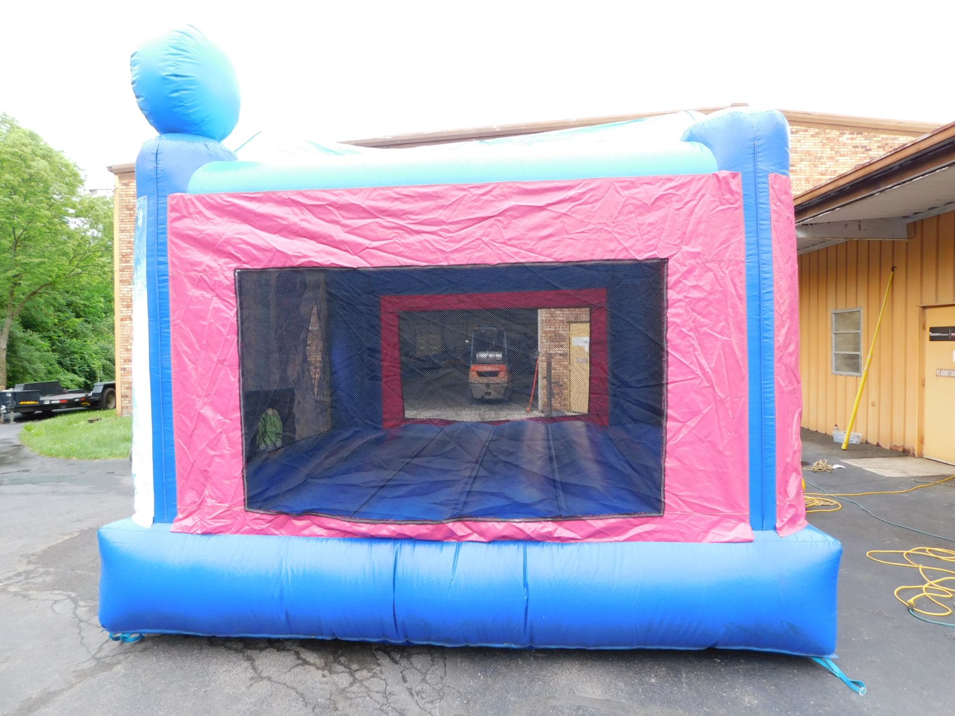 Ninja Jump Frozen Bounce House Inflatable, 14'WX15'LX12'H - Image 5 of 14