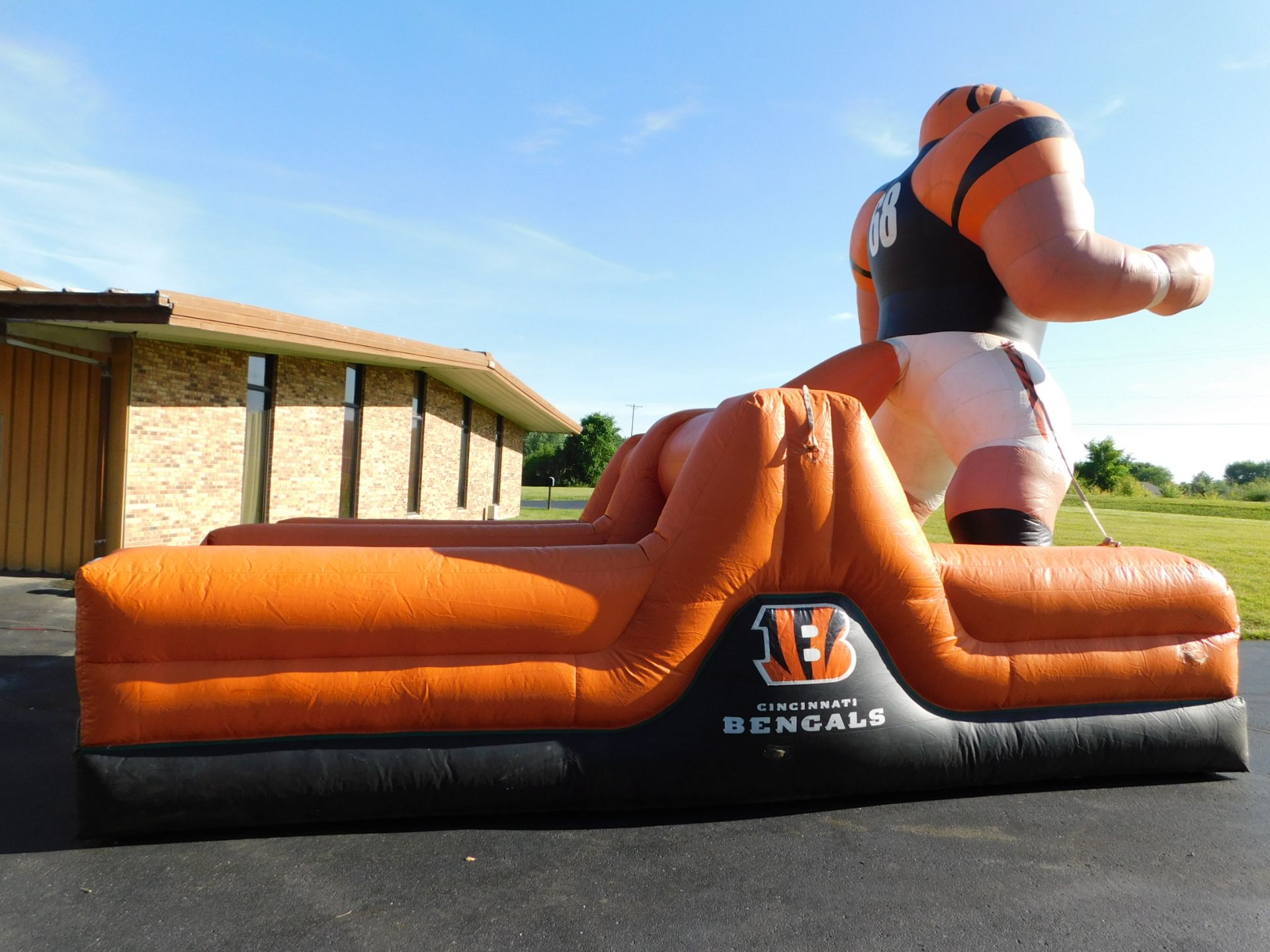 Cincinnati Bengals Obstacle Course, 50'LX13.5'WX16'H, 1 Blower req. #80 - Image 6 of 32